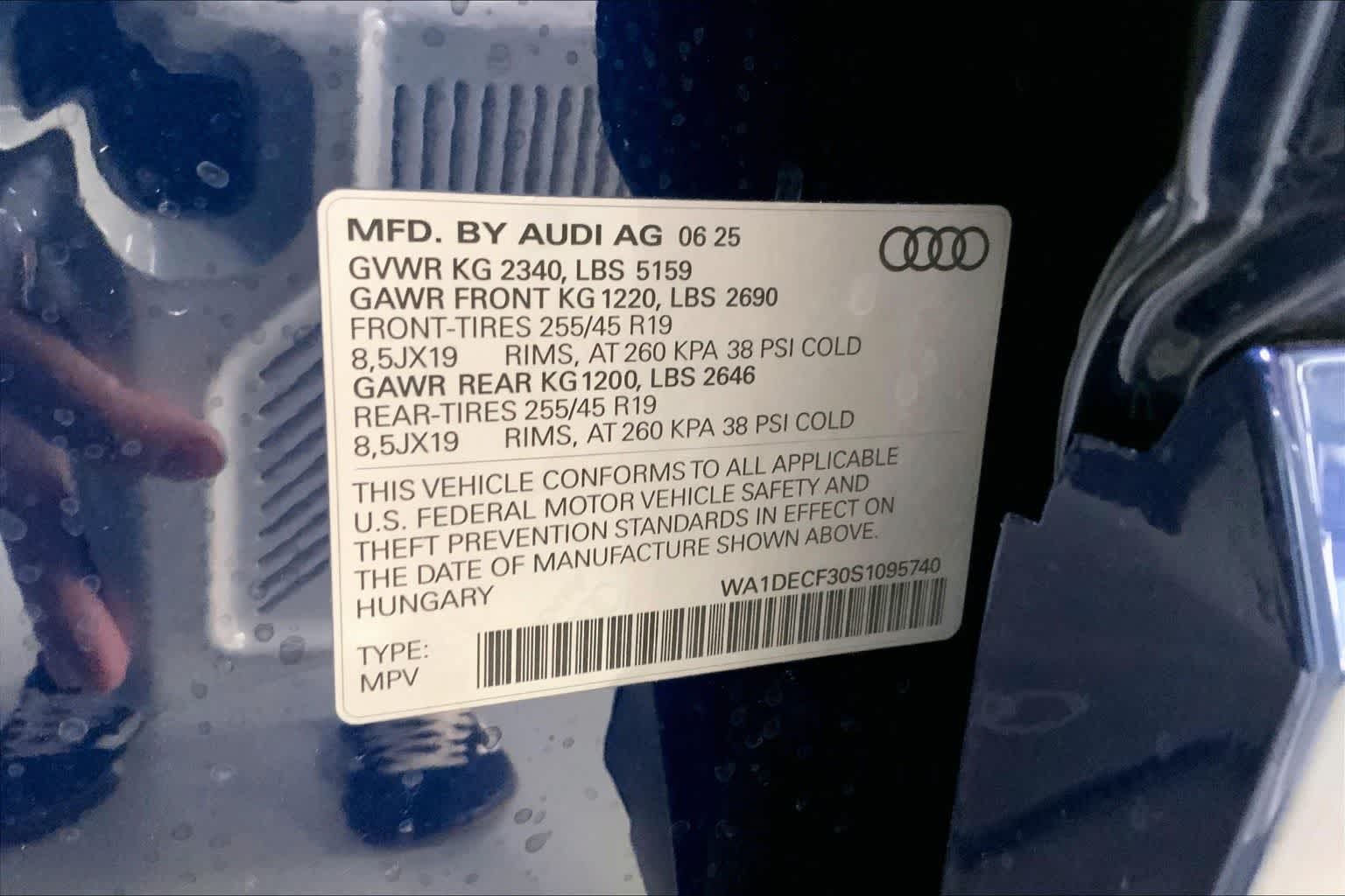 Thumbnail: 2025 Audi Q3 - 21