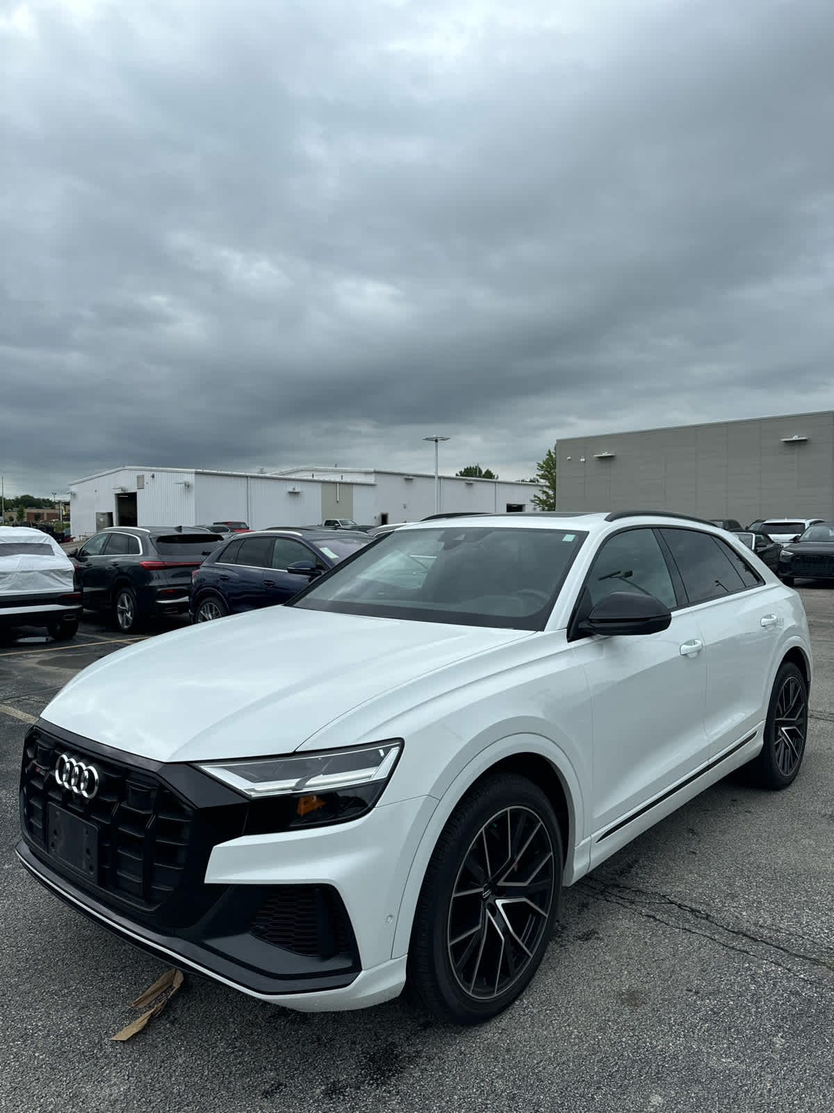 Thumbnail: 2020 Audi SQ8 - 3