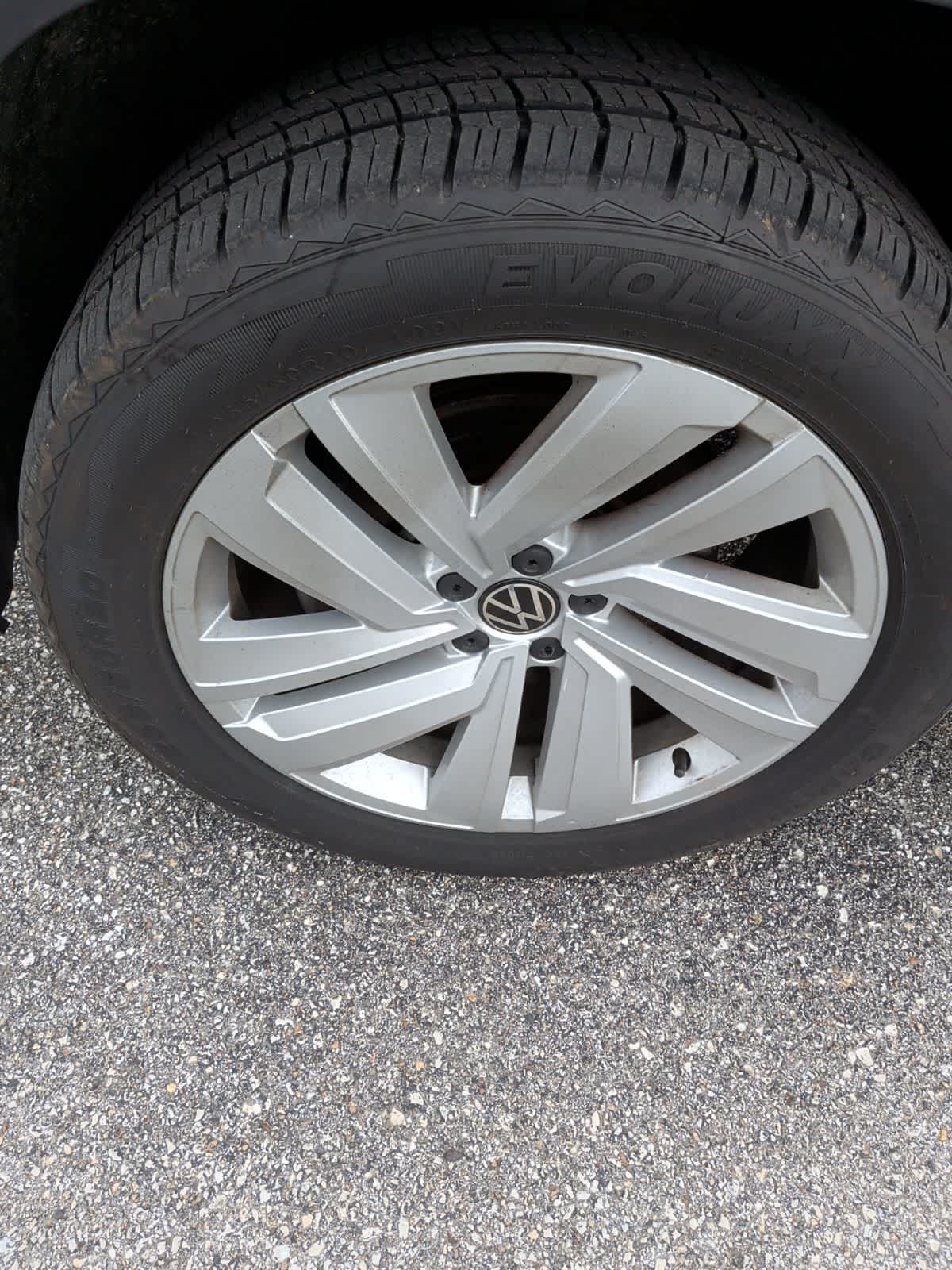 Thumbnail: 2021 Volkswagen Atlas - 11