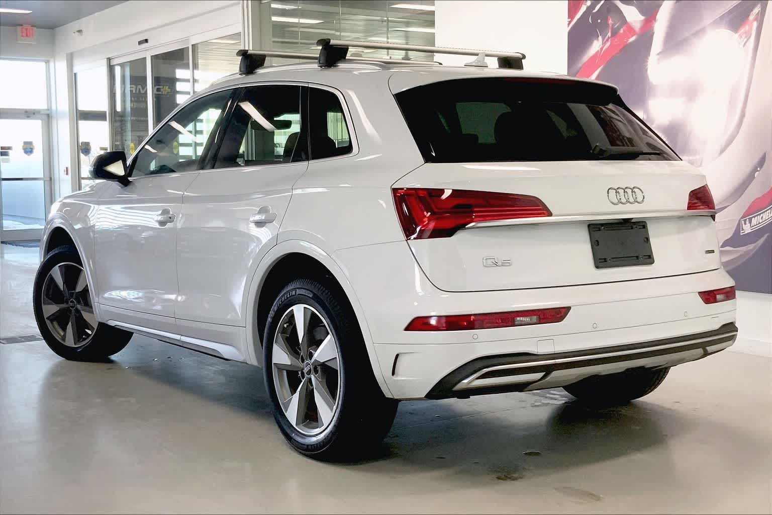 Thumbnail: 2023 Audi Q5 - 4