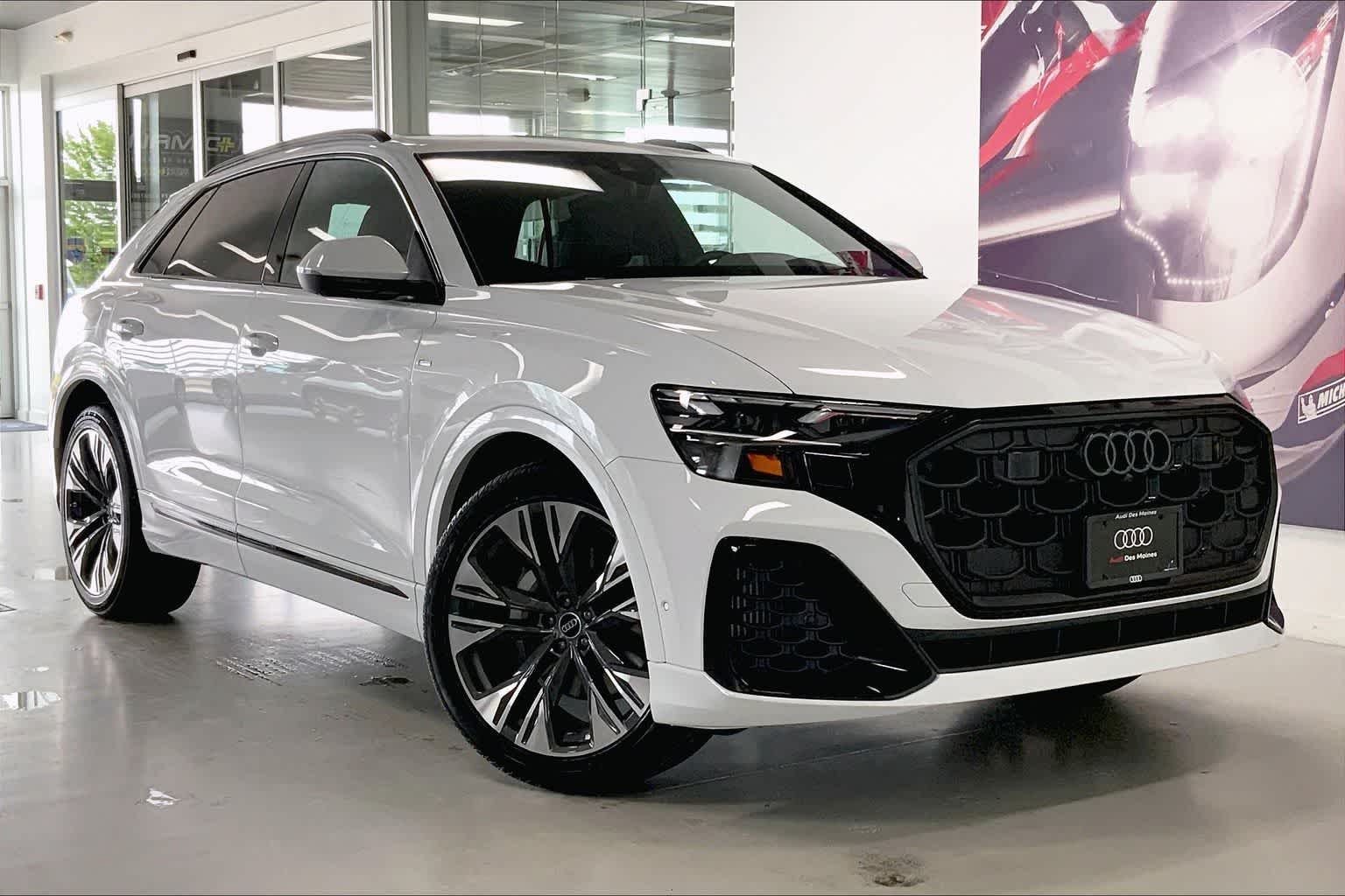 Thumbnail: 2026 Audi Q8 - 20