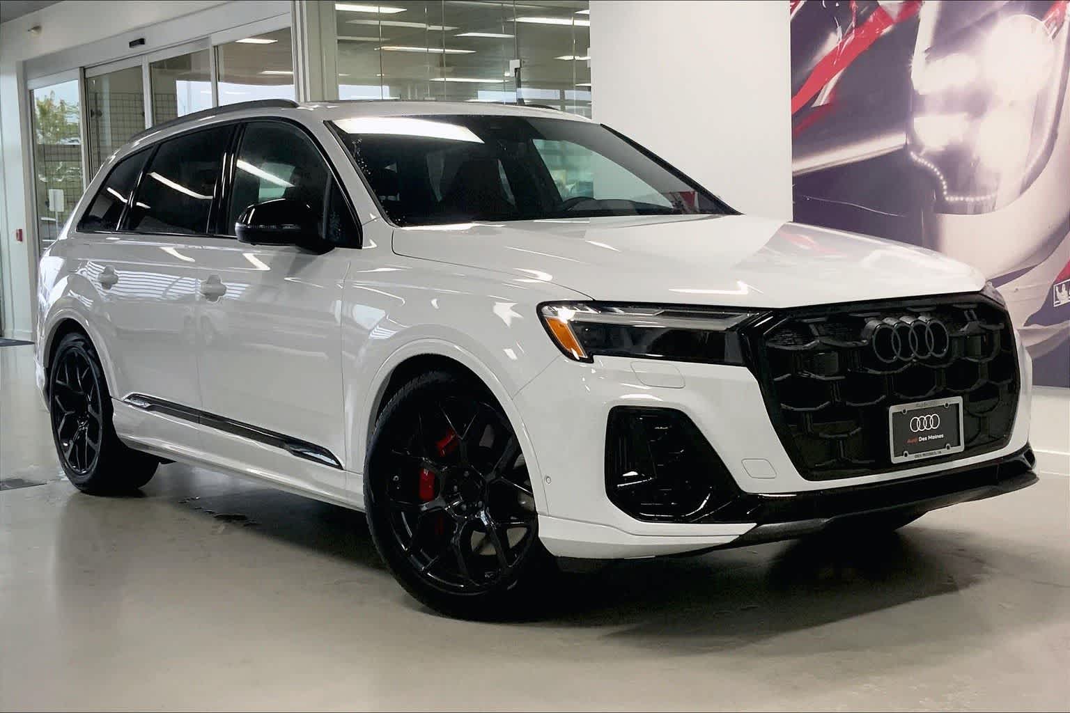 Thumbnail: 2026 Audi SQ7 - 21