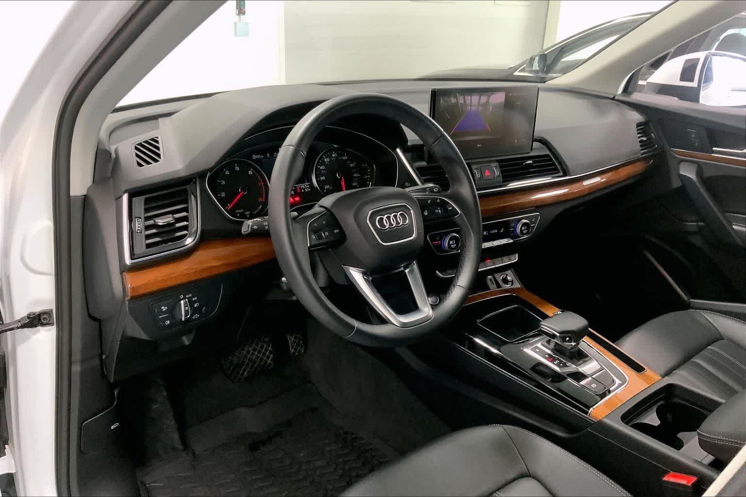 Thumbnail: 2023 Audi Q5 - 2