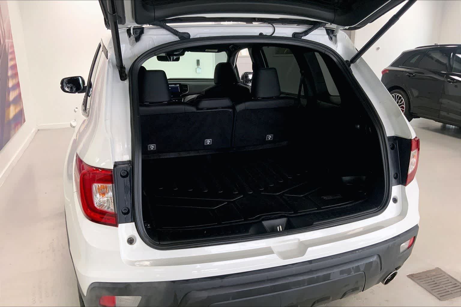 Thumbnail: 2021 Honda Passport - 17