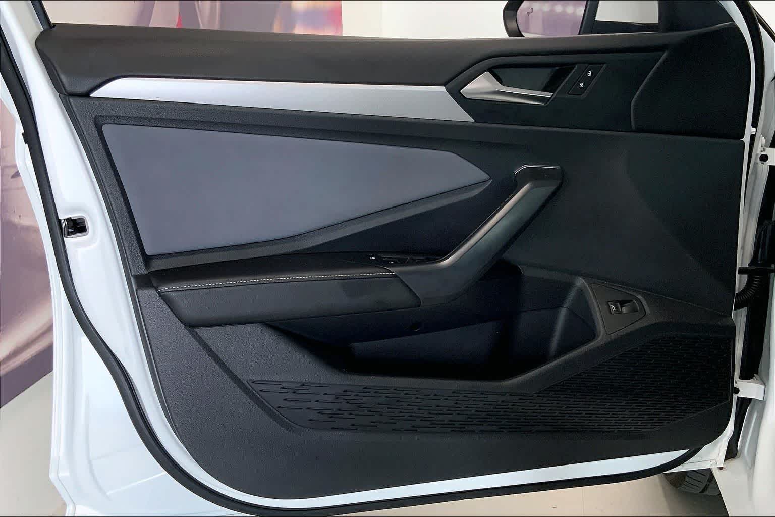 Thumbnail: 2025 Volkswagen Jetta - 24
