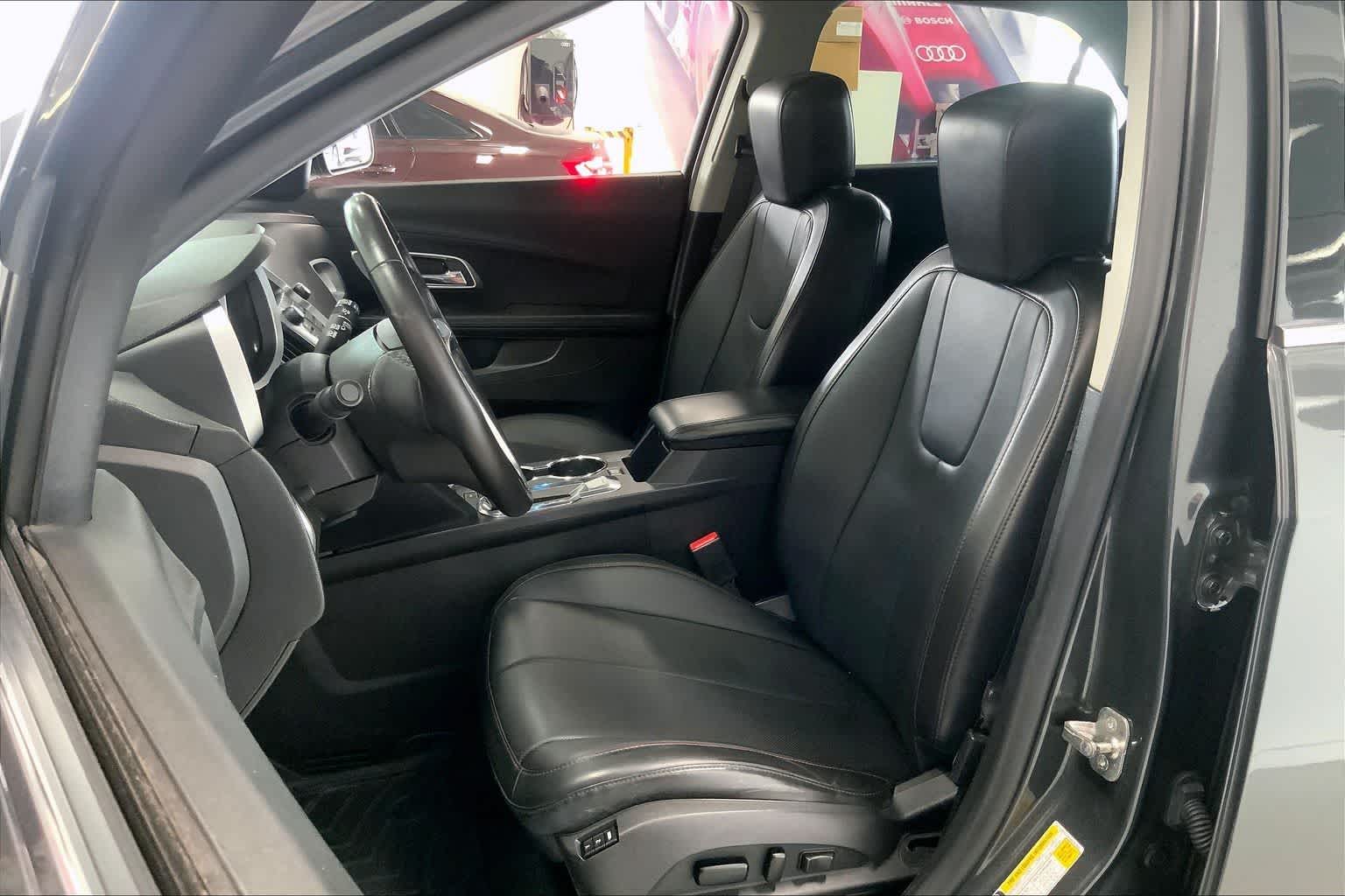 Thumbnail: 2017 Chevrolet Equinox - 10