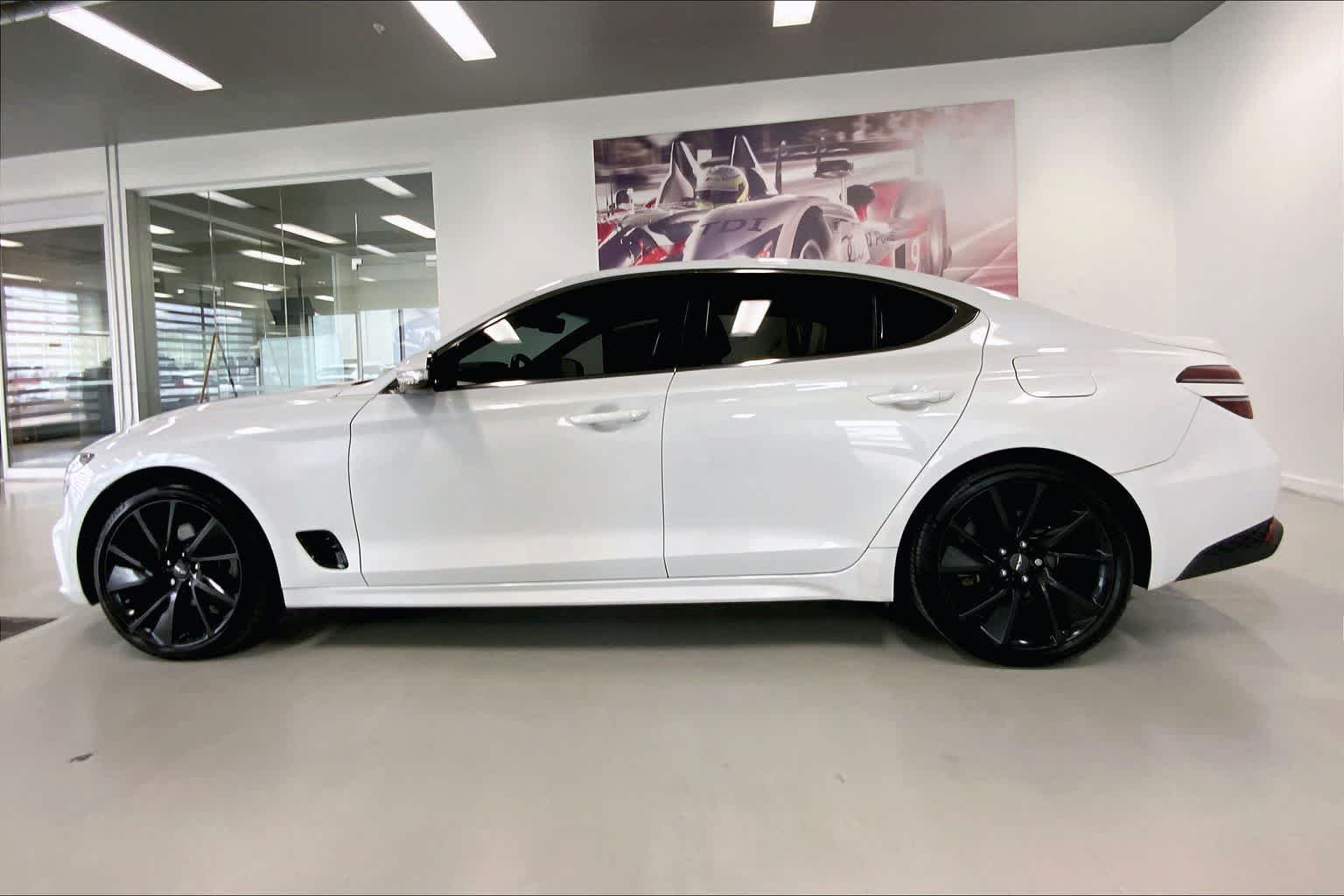 Thumbnail: 2023 Genesis G70 - 3