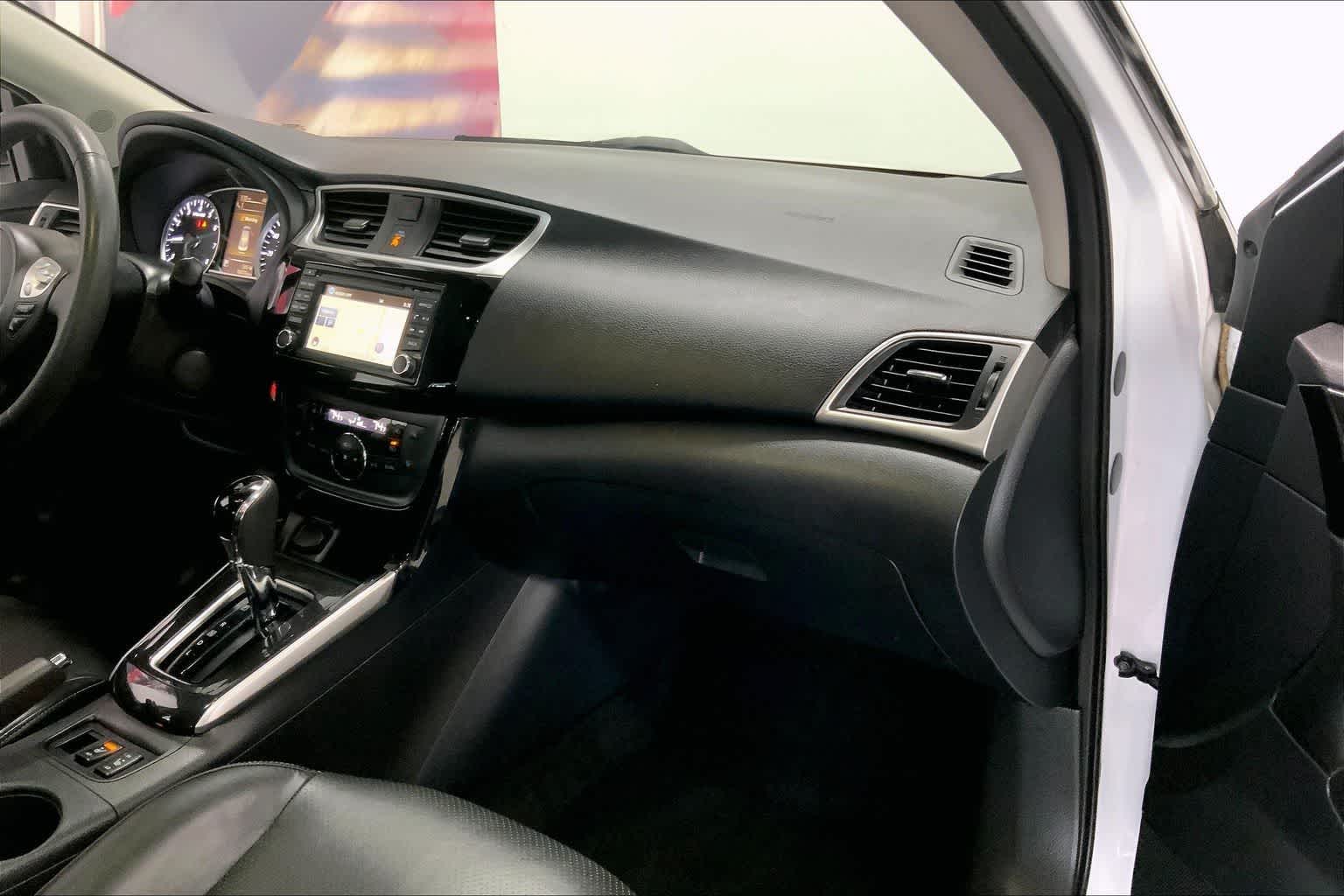 Thumbnail: 2018 Nissan Sentra - 21