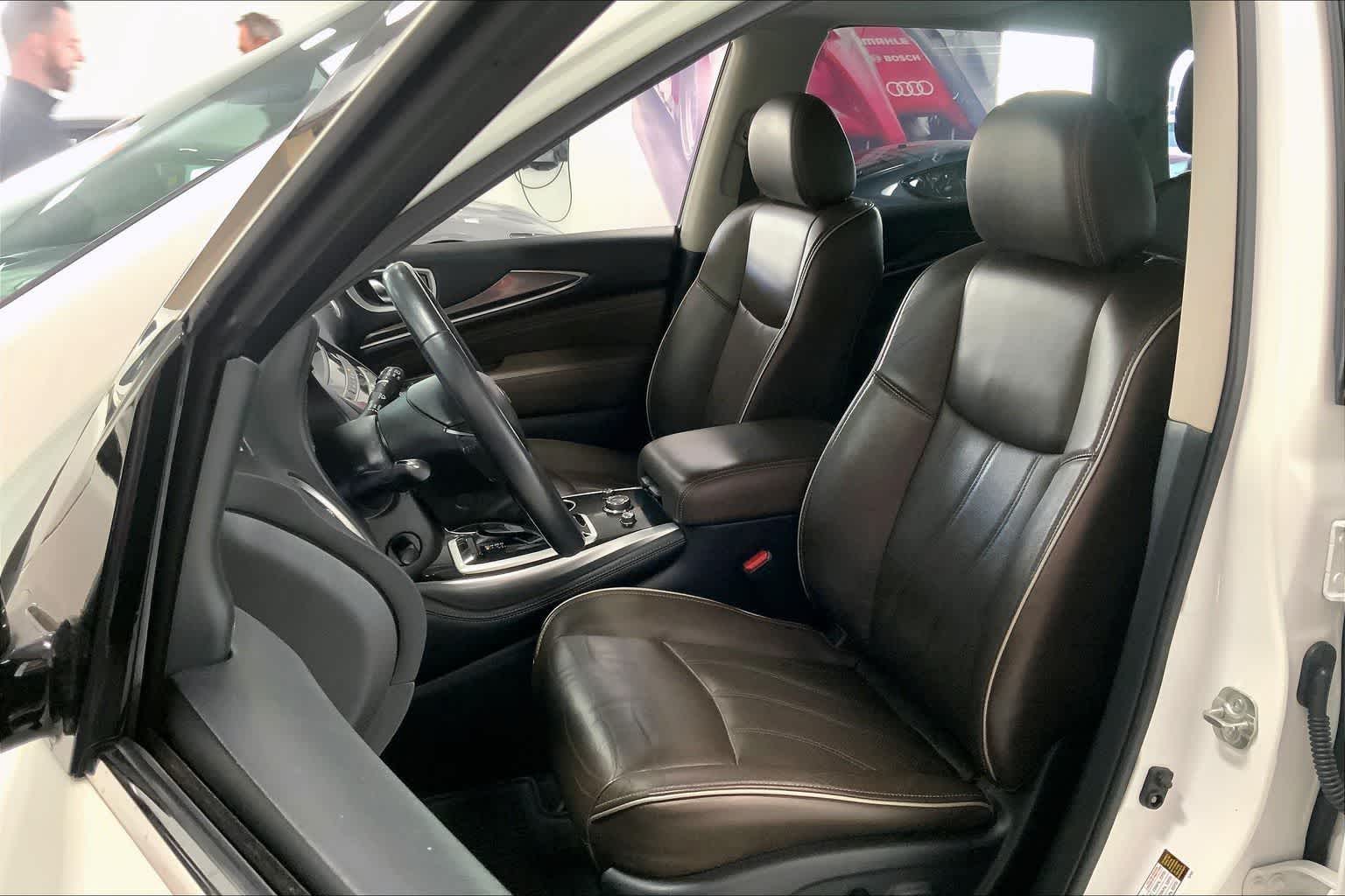 Thumbnail: 2019 INFINITI QX60 - 9