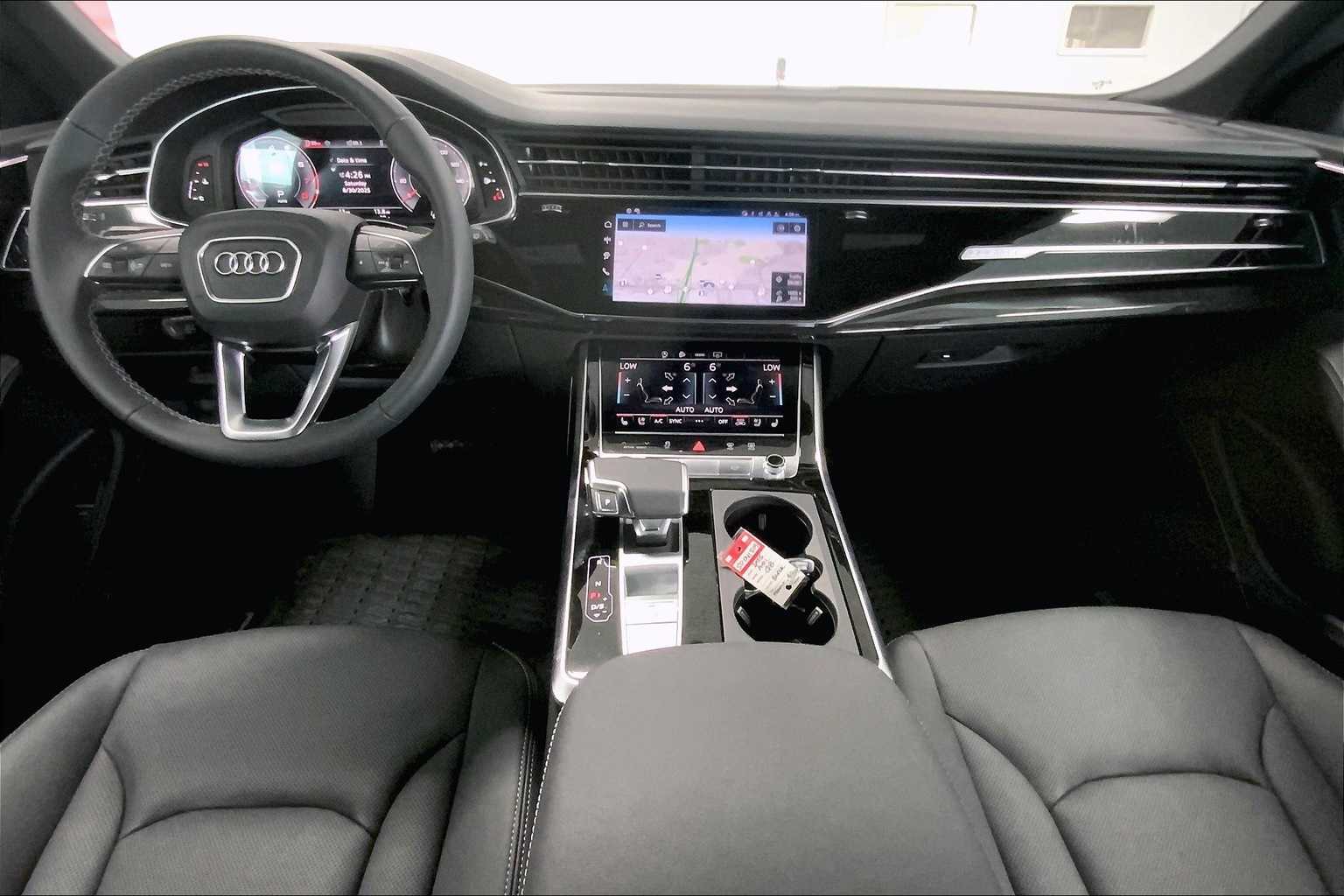 Thumbnail: 2025 Audi Q8 - 10