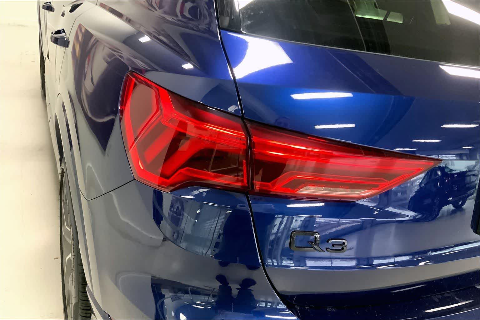 Thumbnail: 2025 Audi Q3 - 29