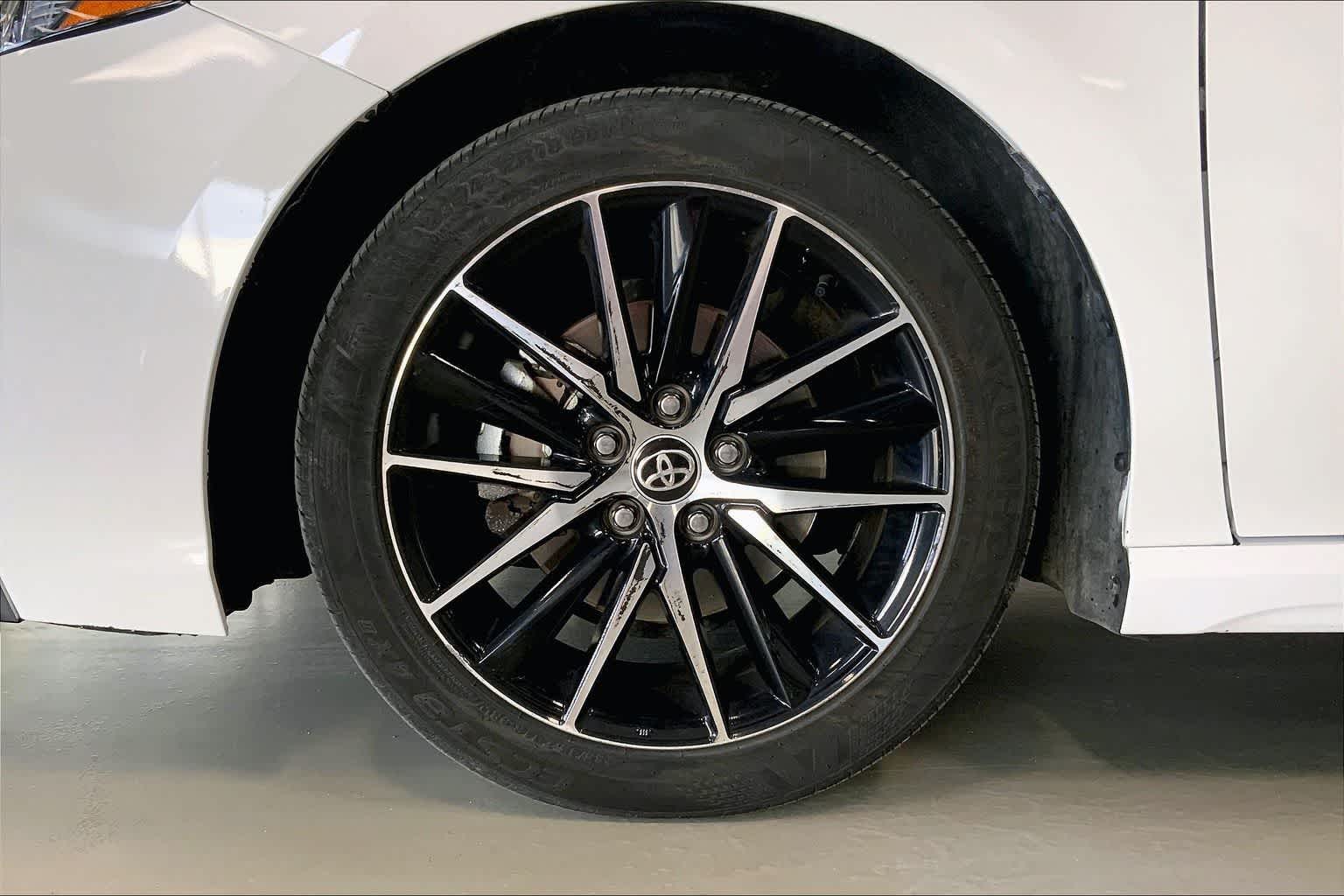 Thumbnail: 2023 Toyota Camry - 8