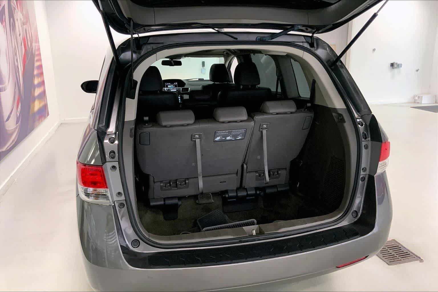 Thumbnail: 2014 Honda Odyssey - 16