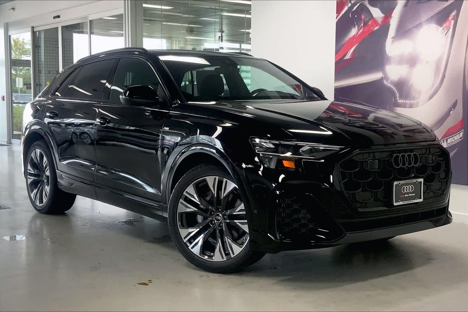 Thumbnail: 2026 Audi Q8 - 21