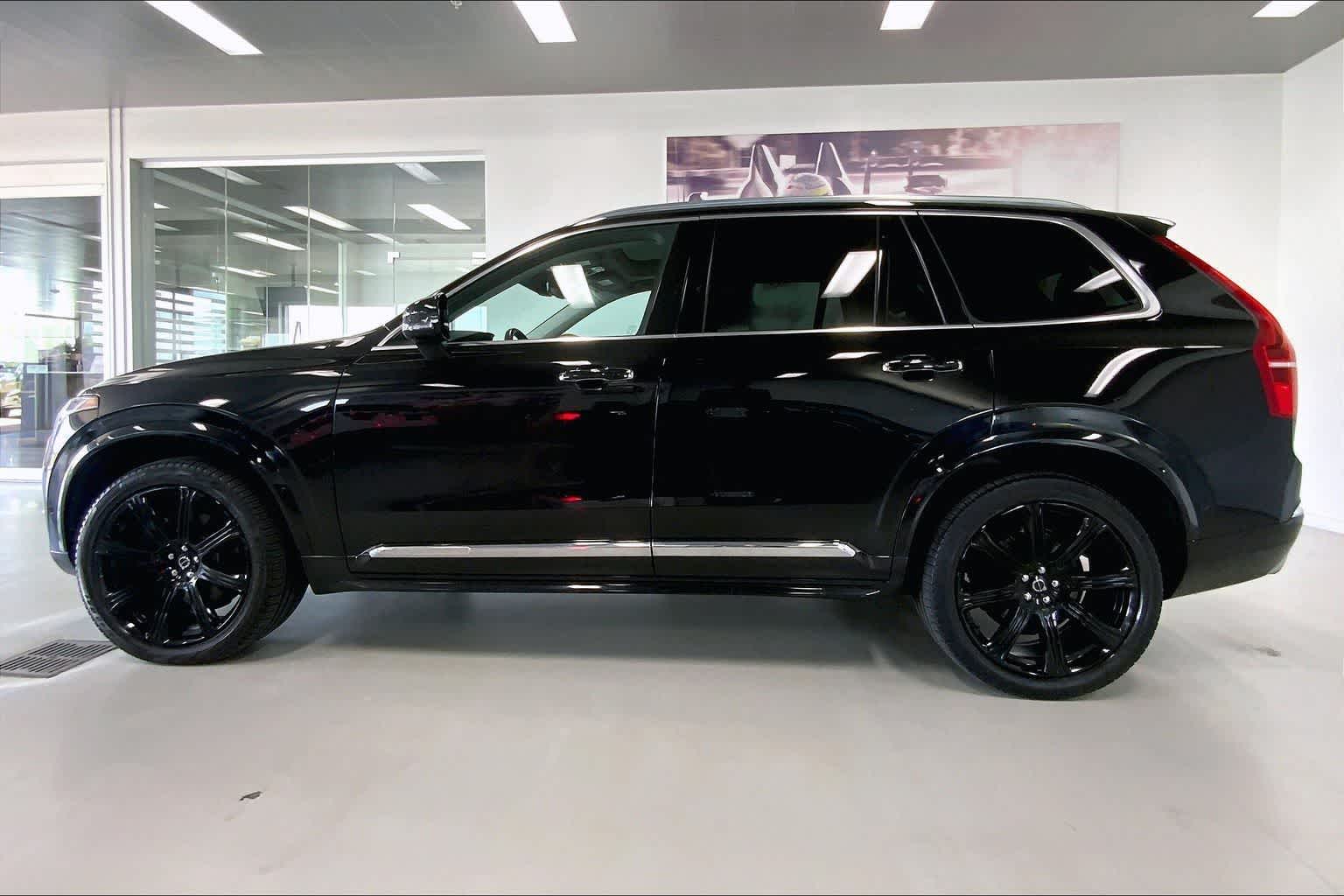 Thumbnail: 2019 Volvo XC90 - 3