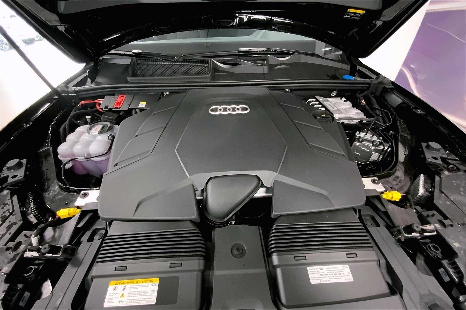 Thumbnail: 2026 Audi Q7 - 8