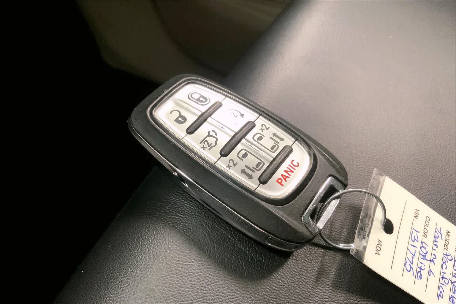 Thumbnail: 2024 Chrysler Pacifica - 16