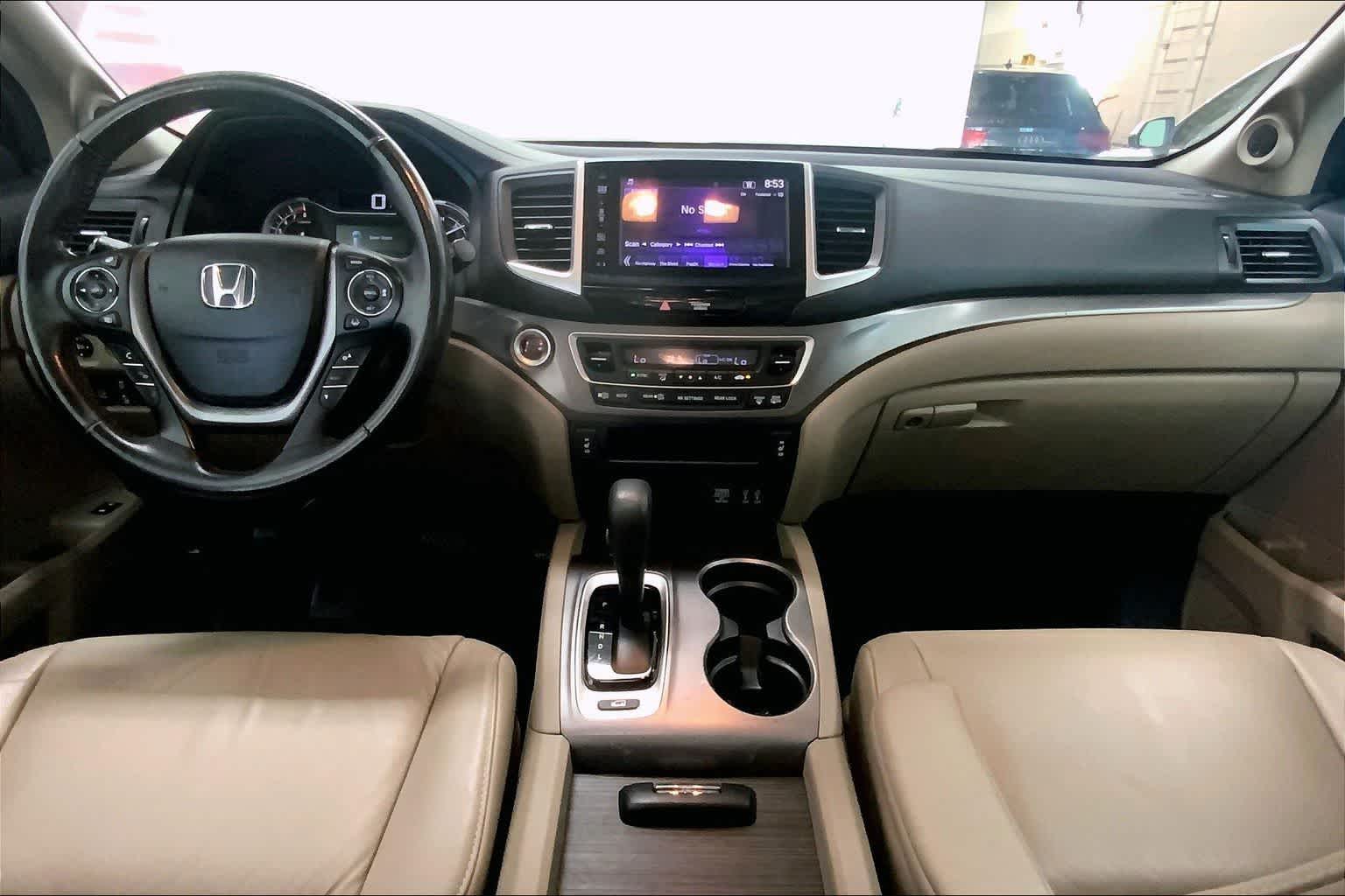 Thumbnail: 2016 Honda Pilot - 8