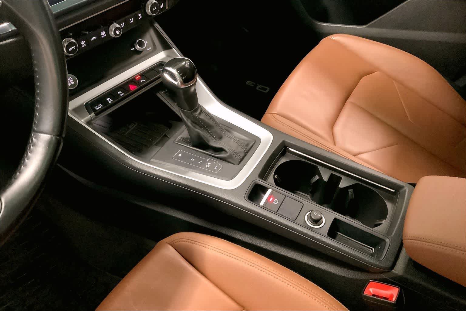 Thumbnail: 2020 Audi Q3 - 14