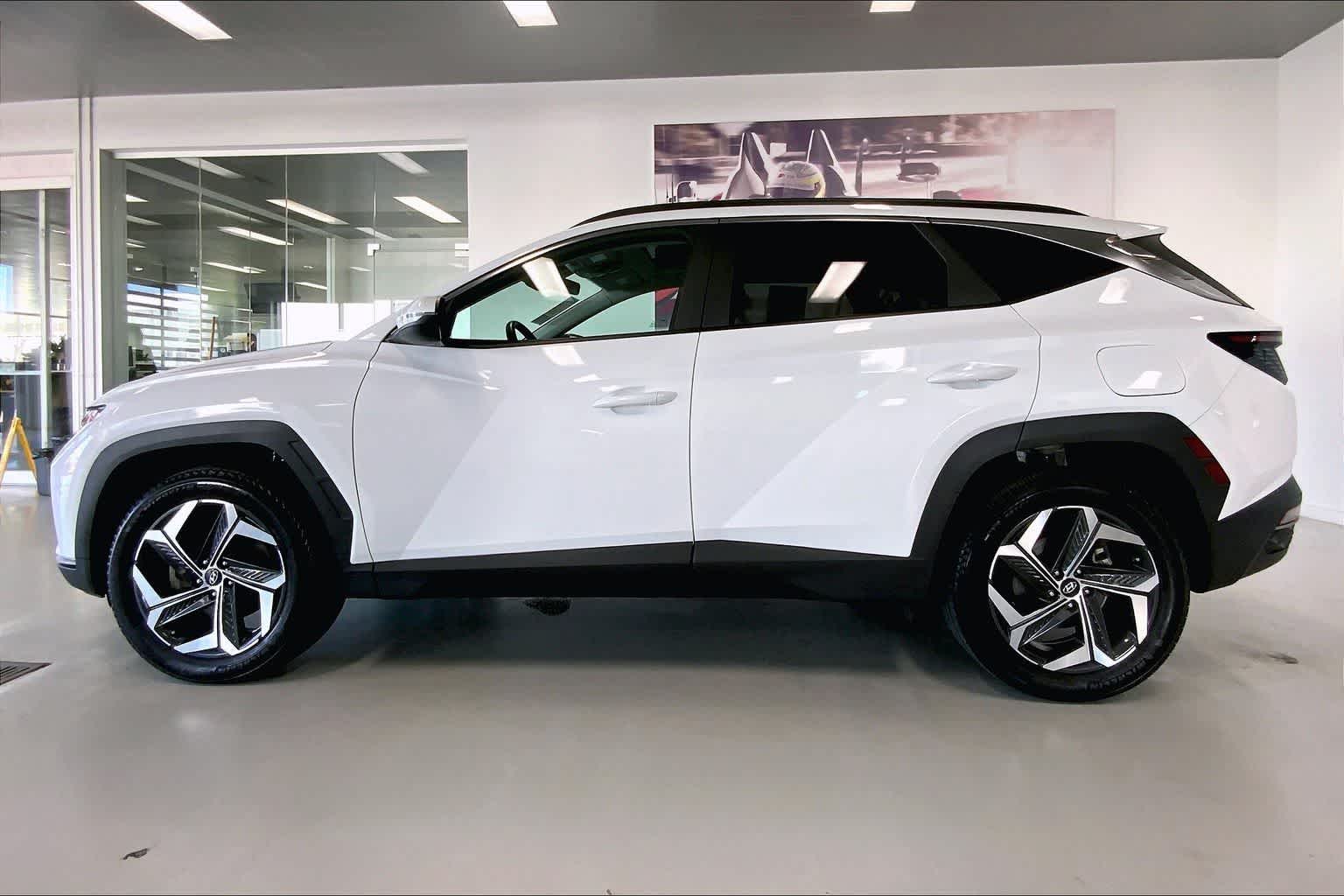 Thumbnail: 2023 Hyundai Tucson - 3
