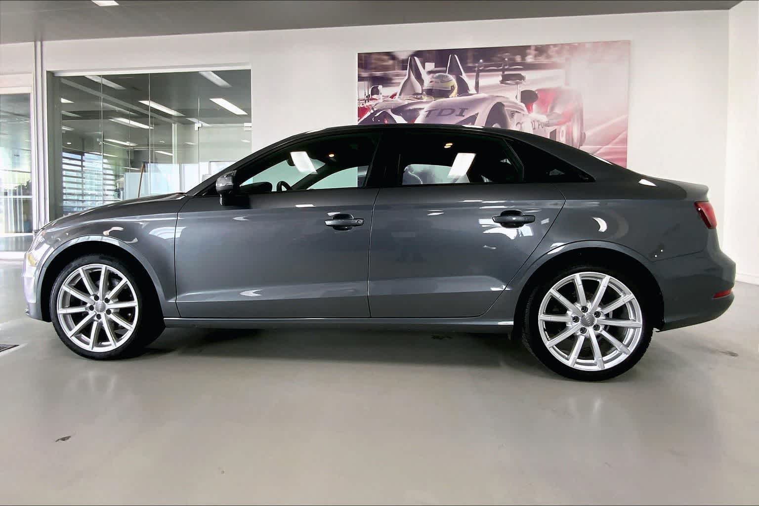 Thumbnail: 2016 Audi A3 - 3
