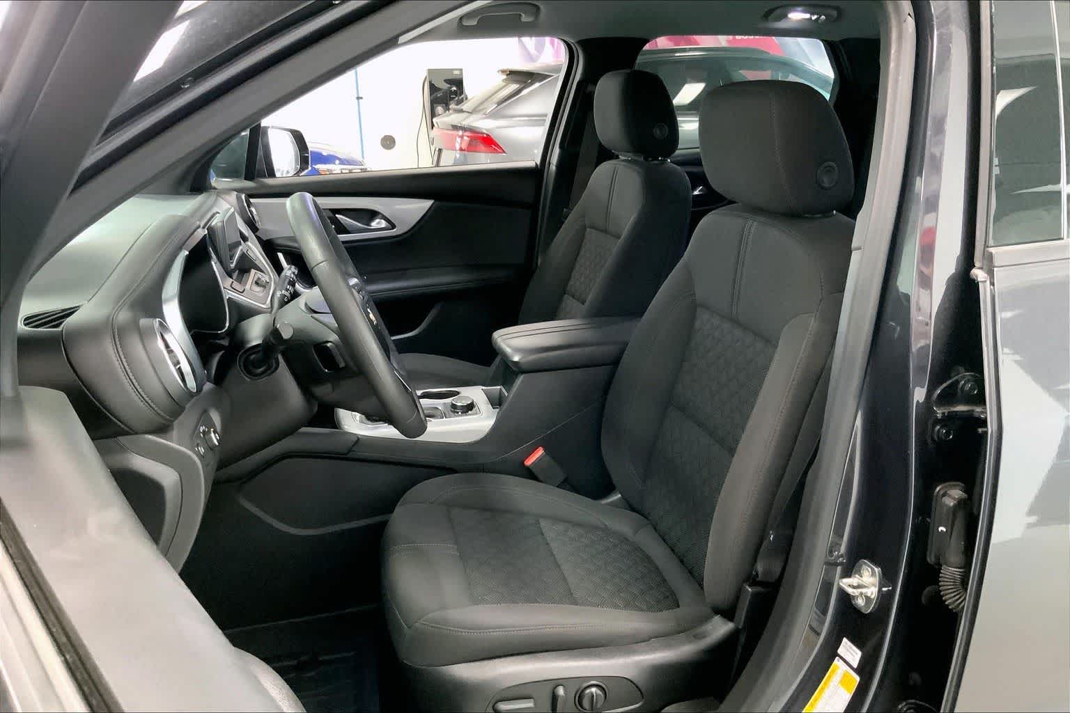 Thumbnail: 2022 Chevrolet Blazer - 10