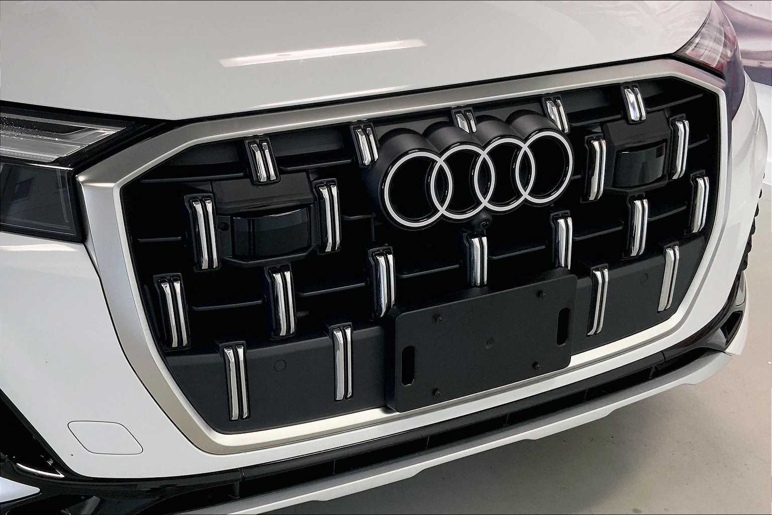 Thumbnail: 2025 Audi Q7 - 31