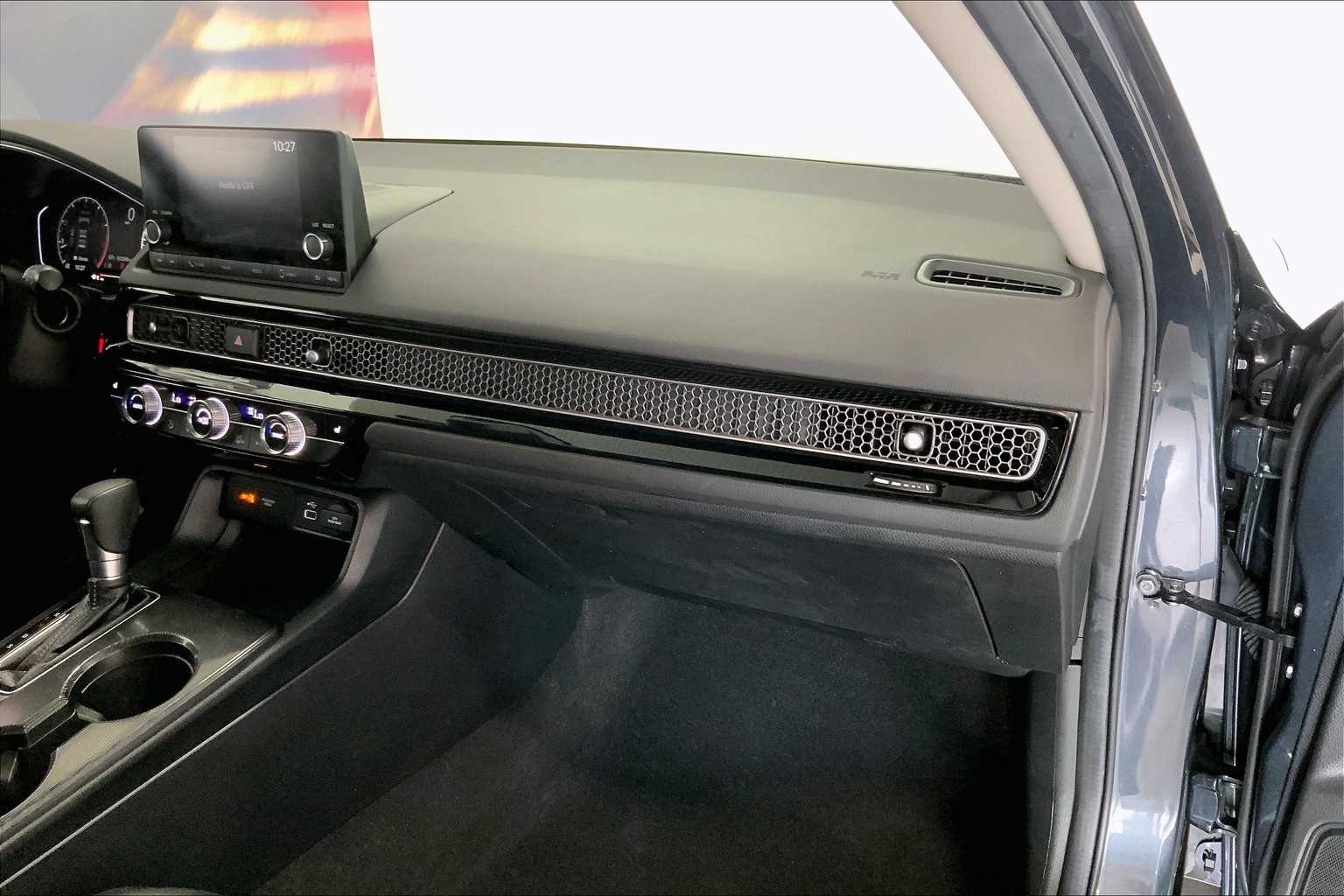 Thumbnail: 2024 Honda Civic - 19