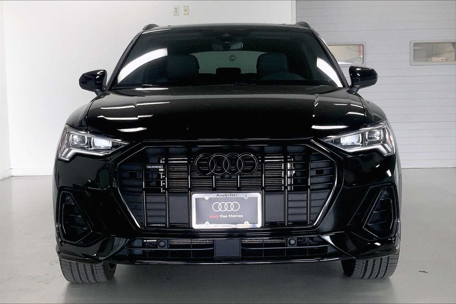 Thumbnail: 2023 Audi Q3 - 6
