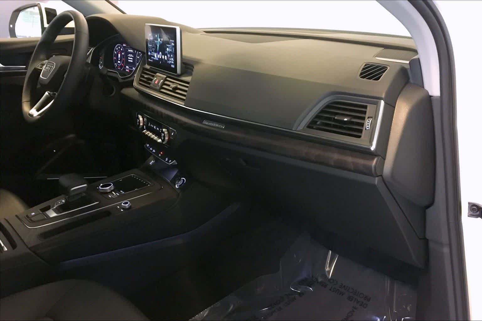 Thumbnail: 2019 Audi Q5 - 28