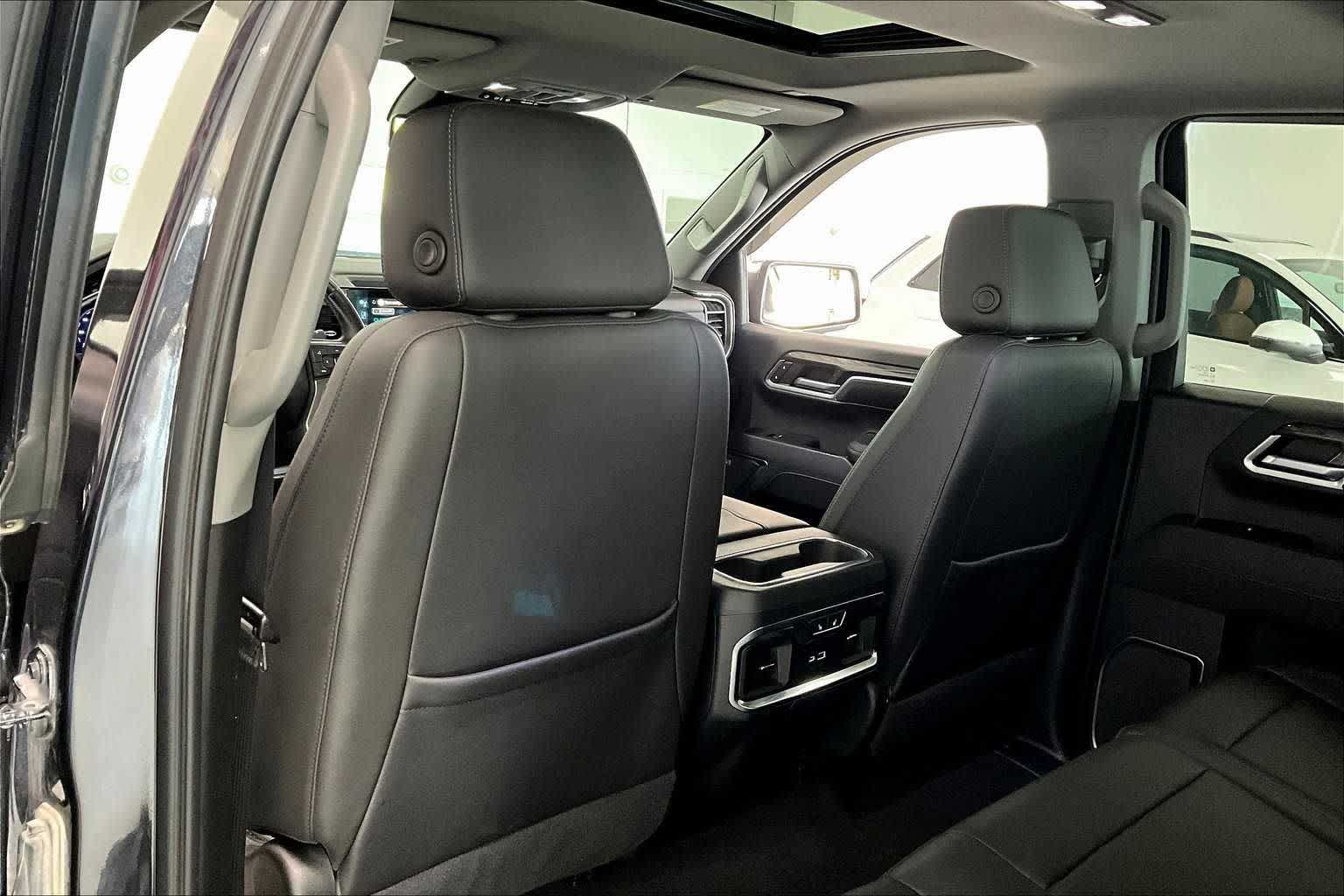 Thumbnail: 2022 Chevrolet Silverado 1500 - 10