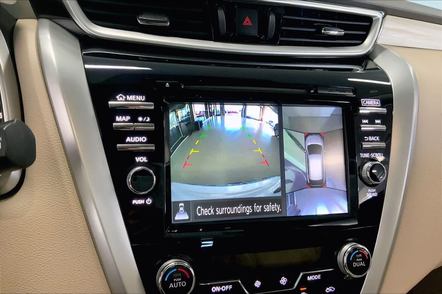 Thumbnail: 2015 Nissan Murano - 24