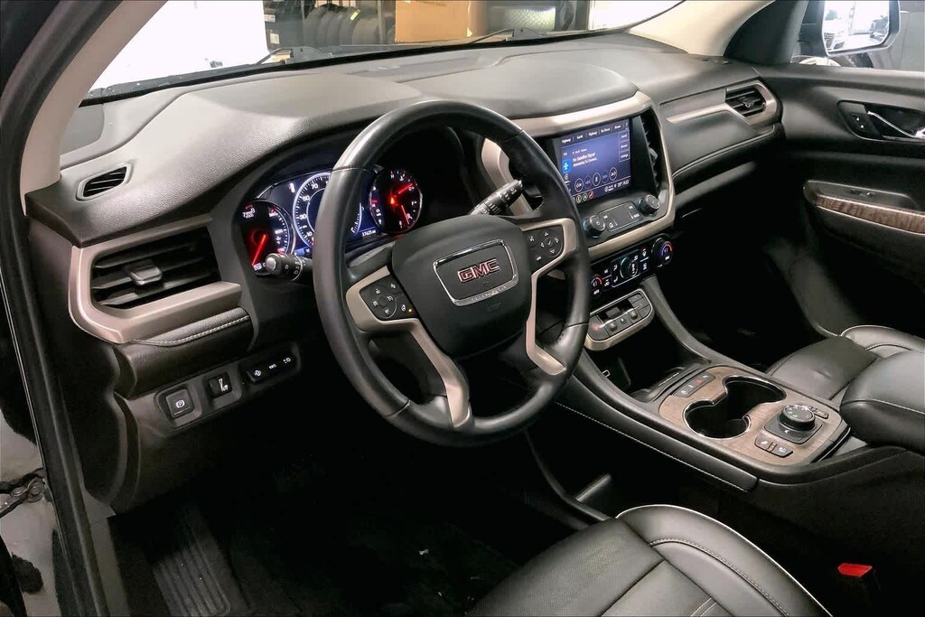 Used 2022 GMC Acadia Denali SUV