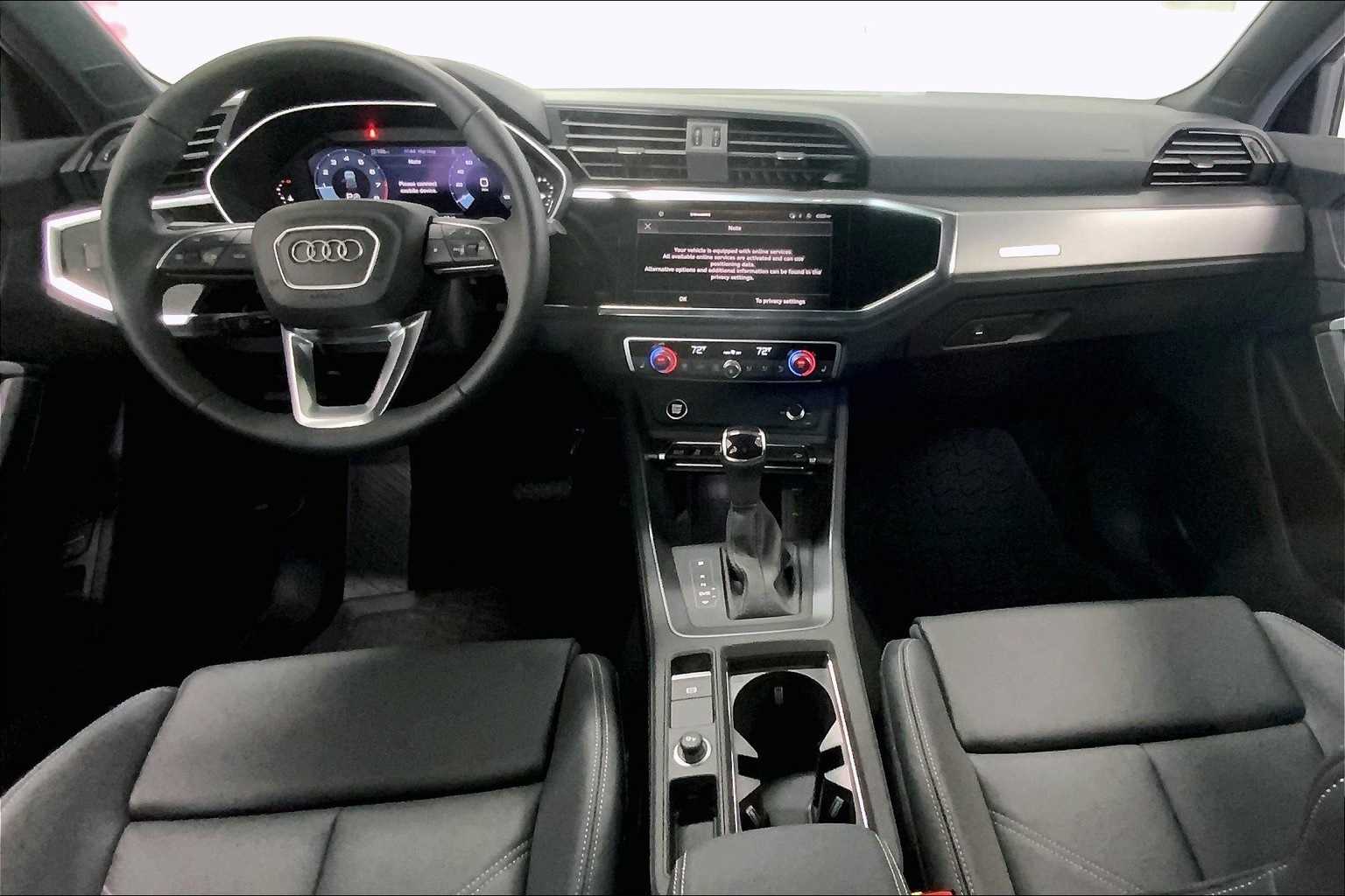 Thumbnail: 2025 Audi Q3 - 9