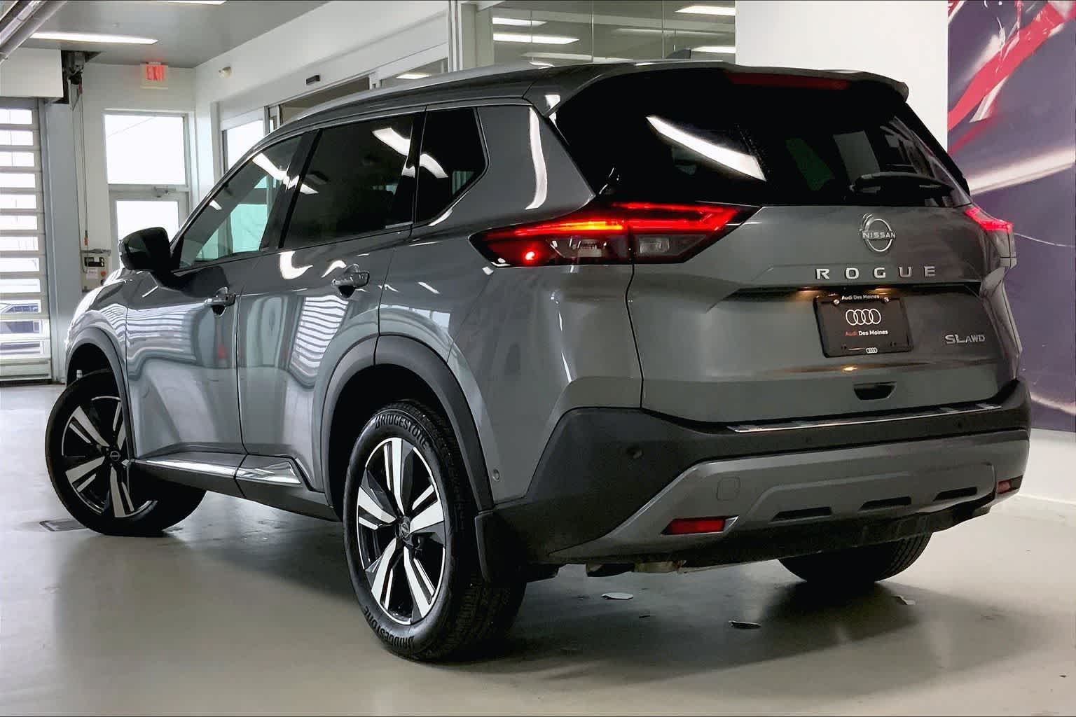 Thumbnail: 2023 Nissan Rogue - 4
