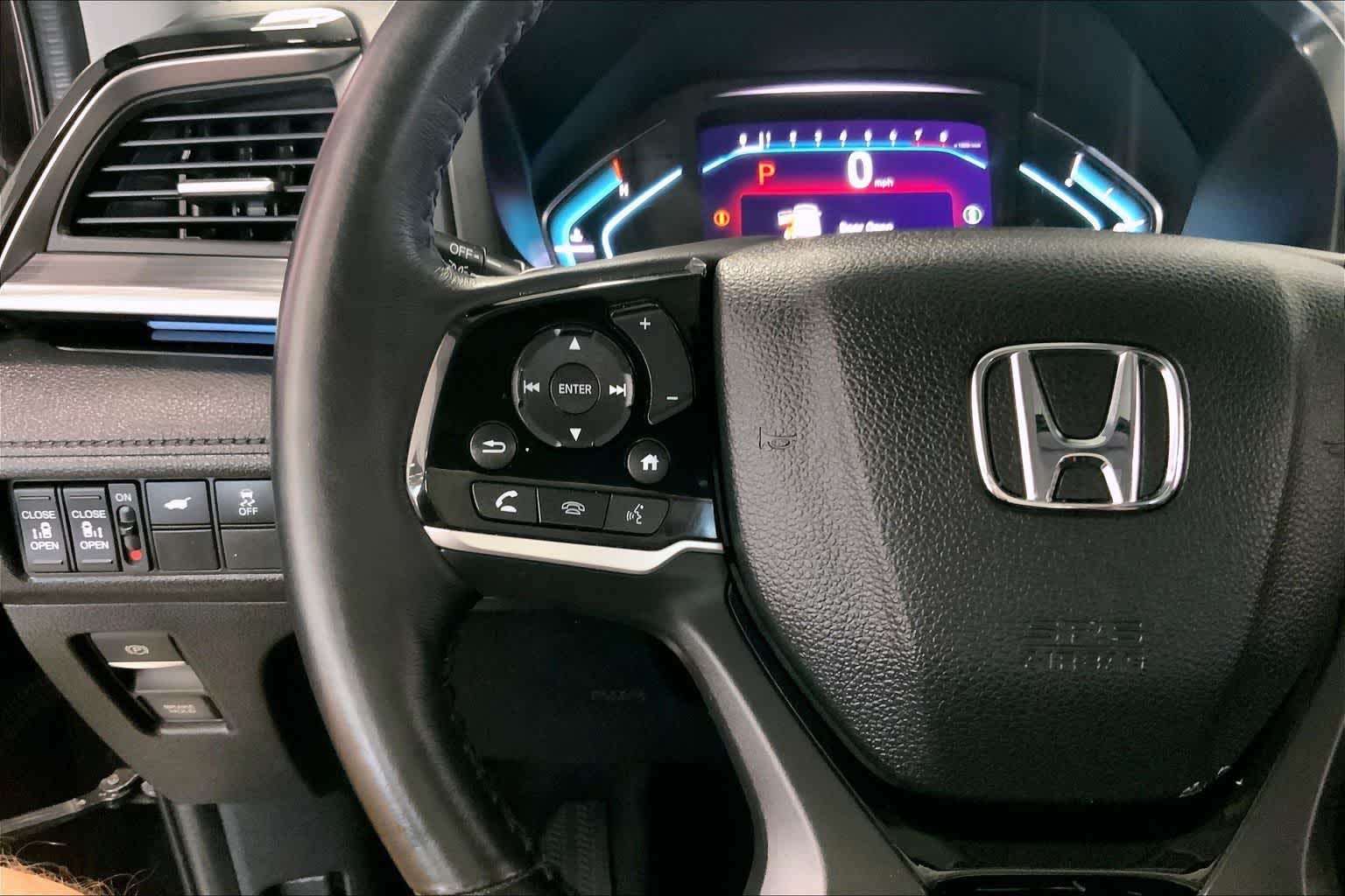 Thumbnail: 2023 Honda Odyssey - 21
