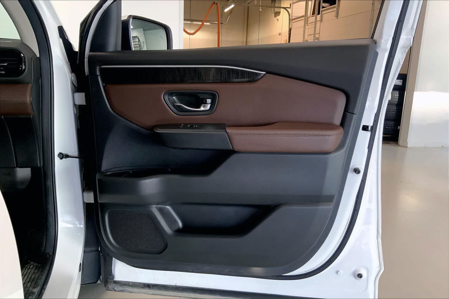 Thumbnail: 2024 Honda Pilot - 25