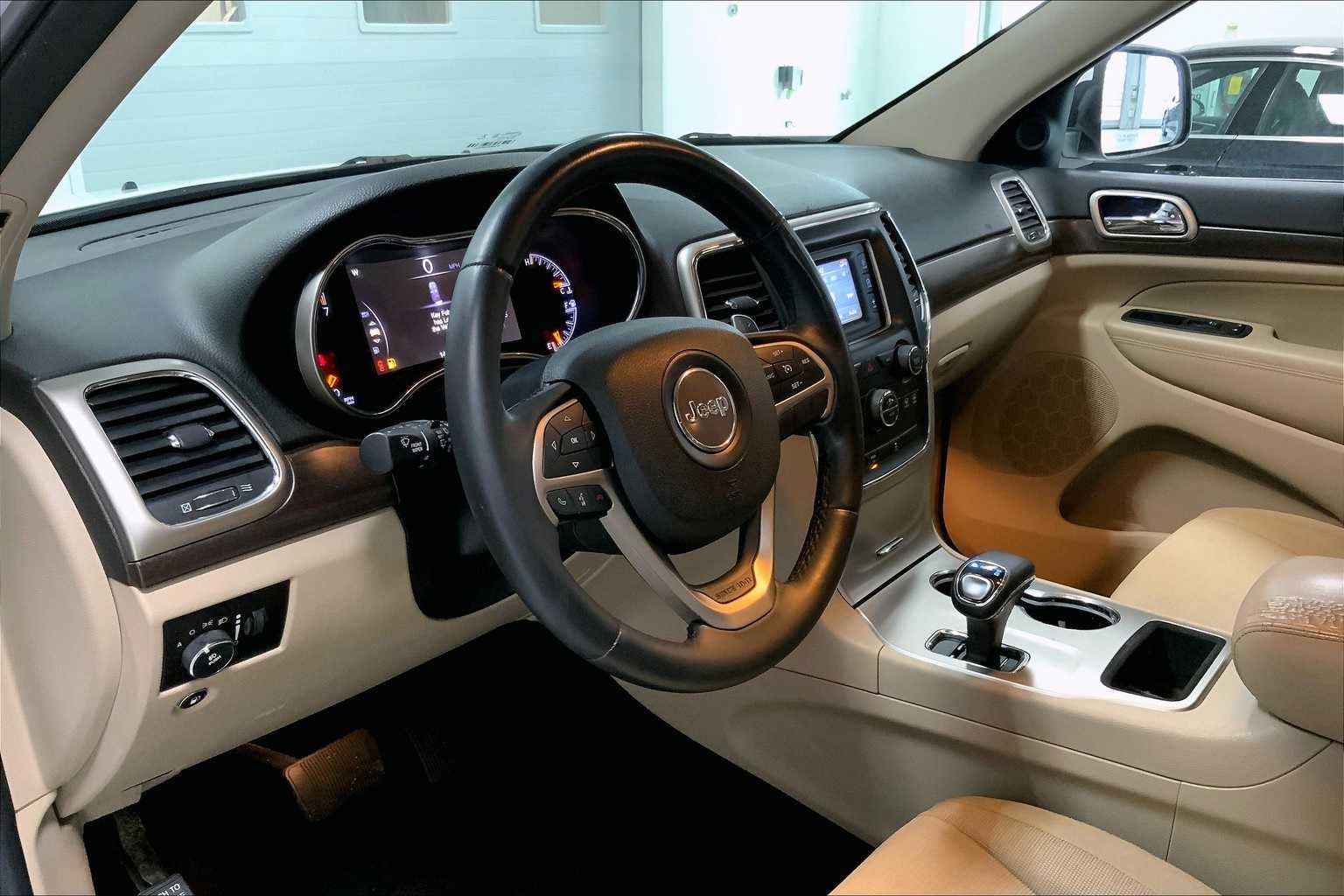 Thumbnail: 2014 Jeep Grand Cherokee - 2