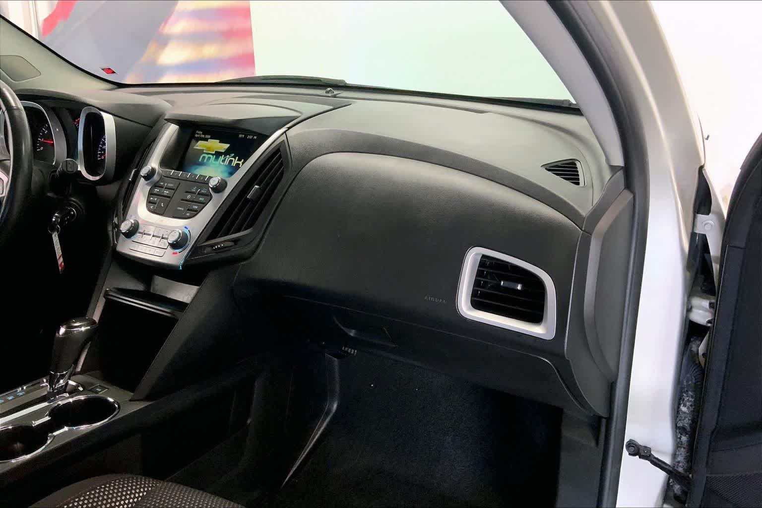 Thumbnail: 2016 Chevrolet Equinox - 21