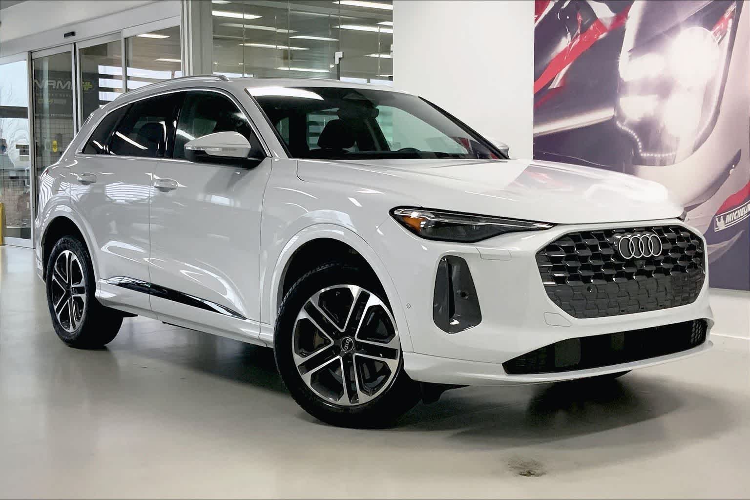 Thumbnail: 2025 Audi Q5 - 19