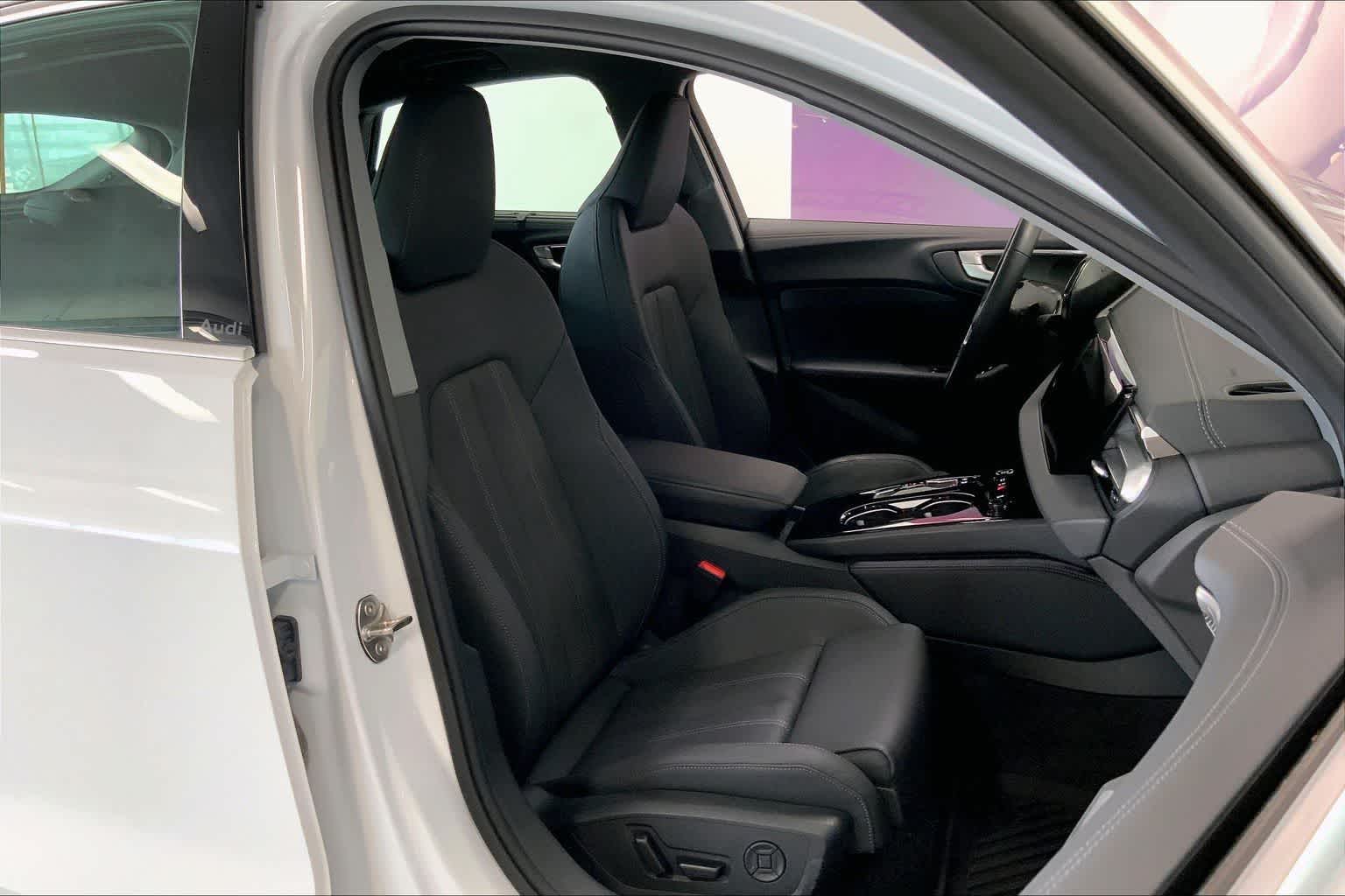 Thumbnail: 2025 Audi A5 - 12