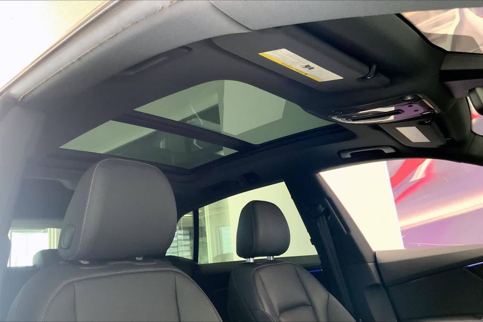 Thumbnail: 2021 Audi Q8 - 30