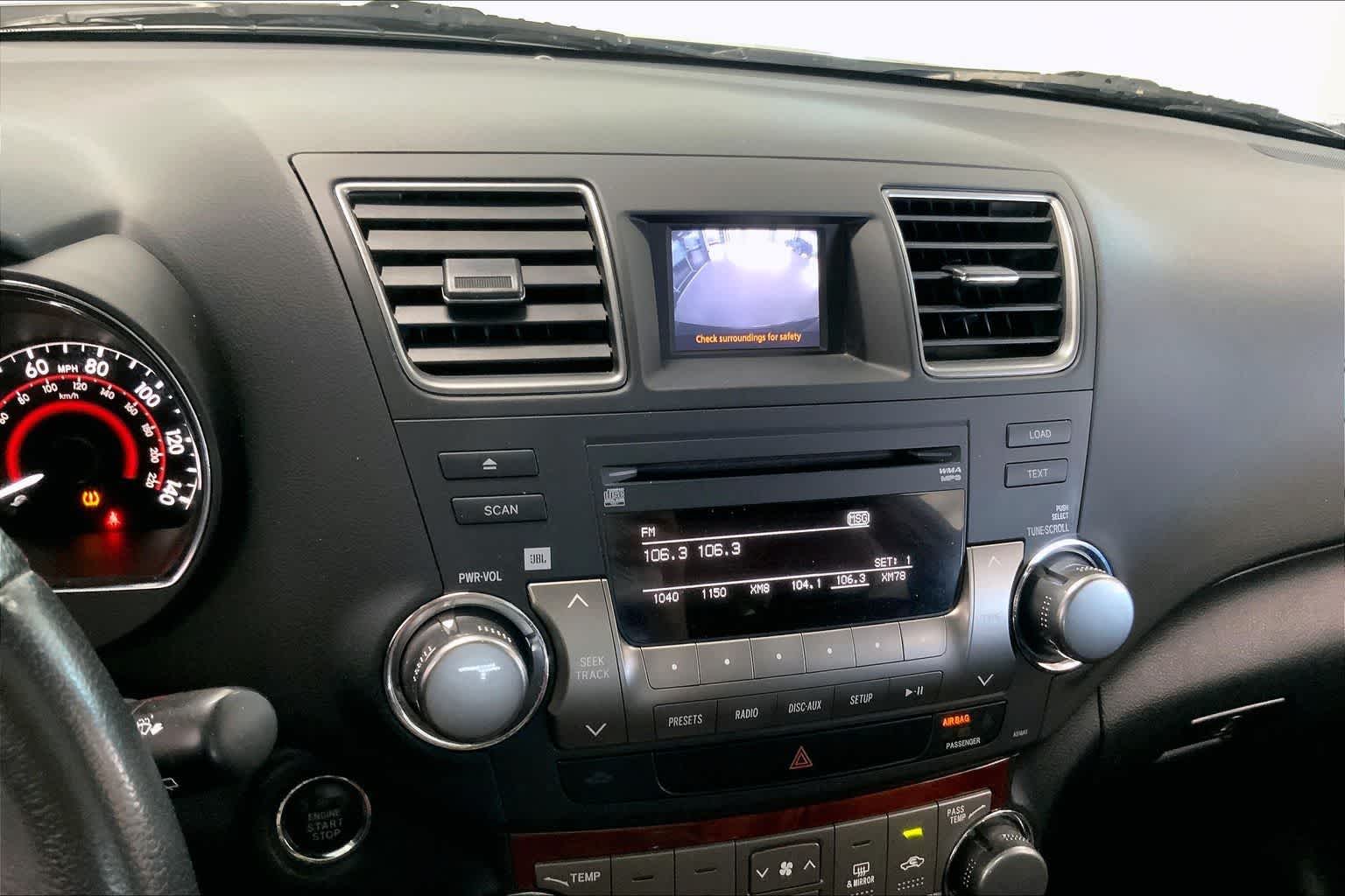 Thumbnail: 2011 Toyota Highlander - 22