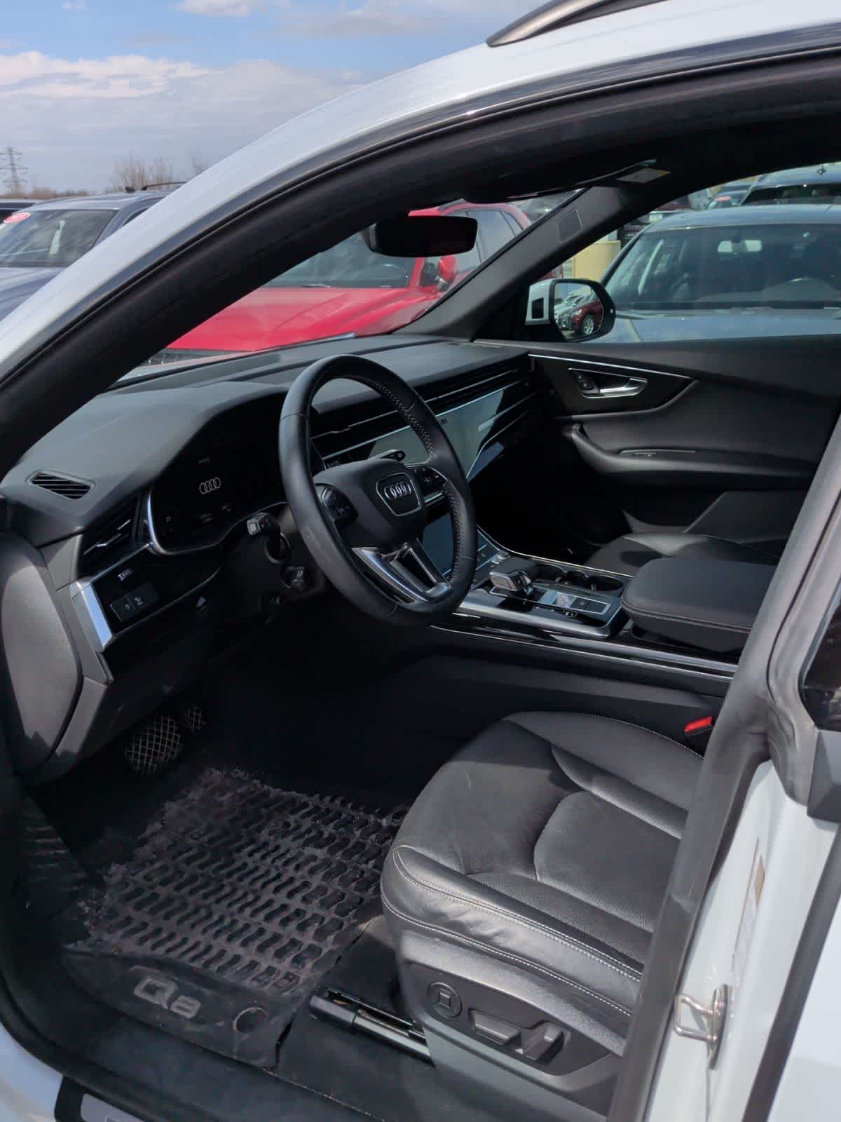 Thumbnail: 2021 Audi Q8 - 2