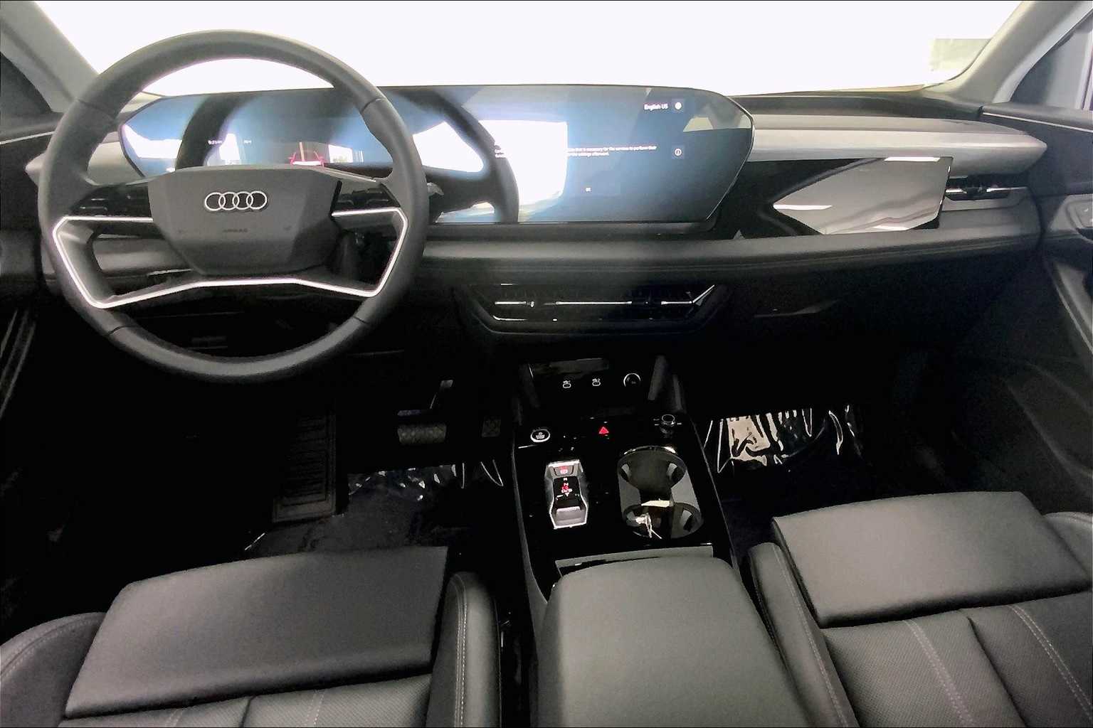 Thumbnail: 2025 Audi Q6 e-tron - 9