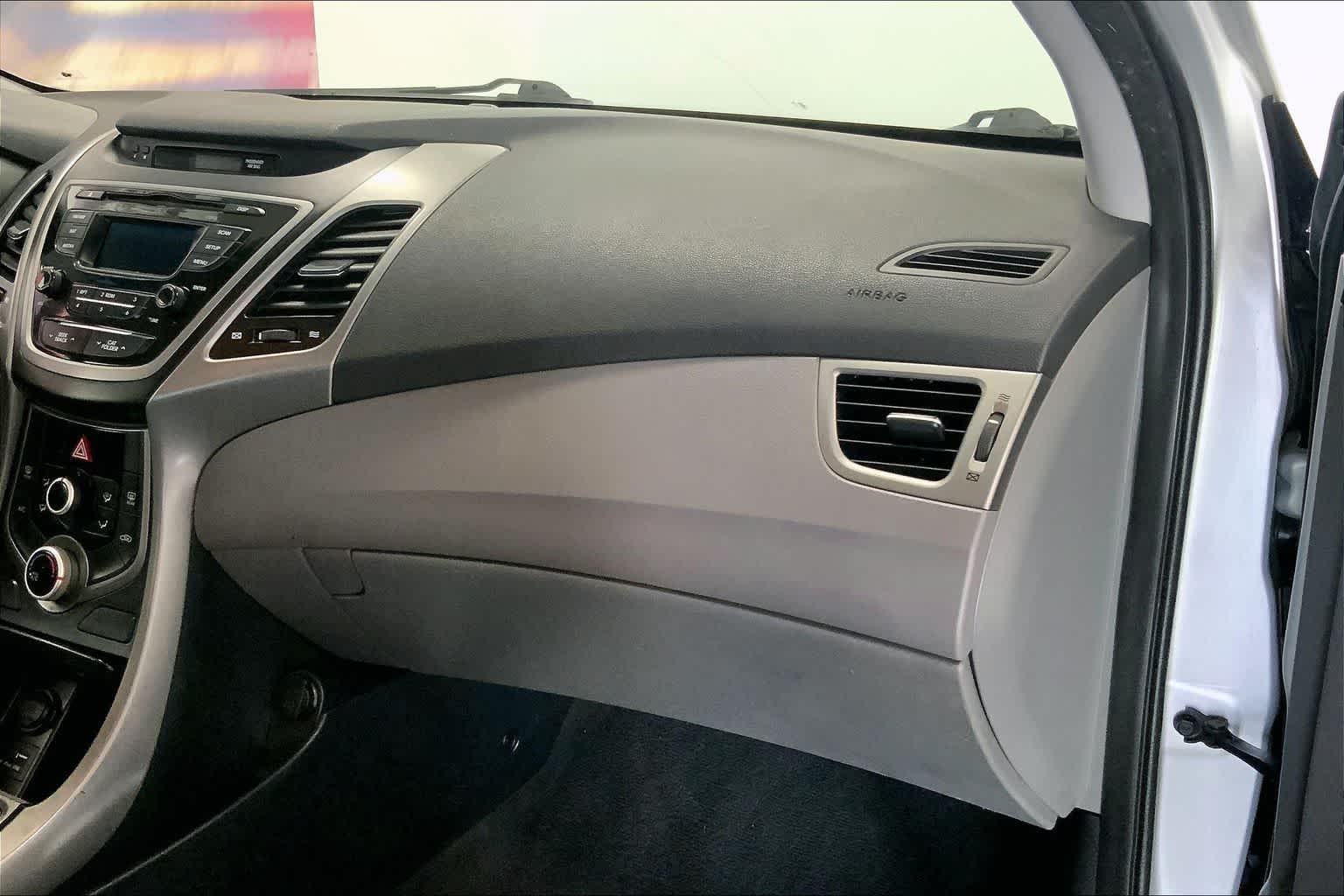 Thumbnail: 2016 Hyundai Elantra - 20