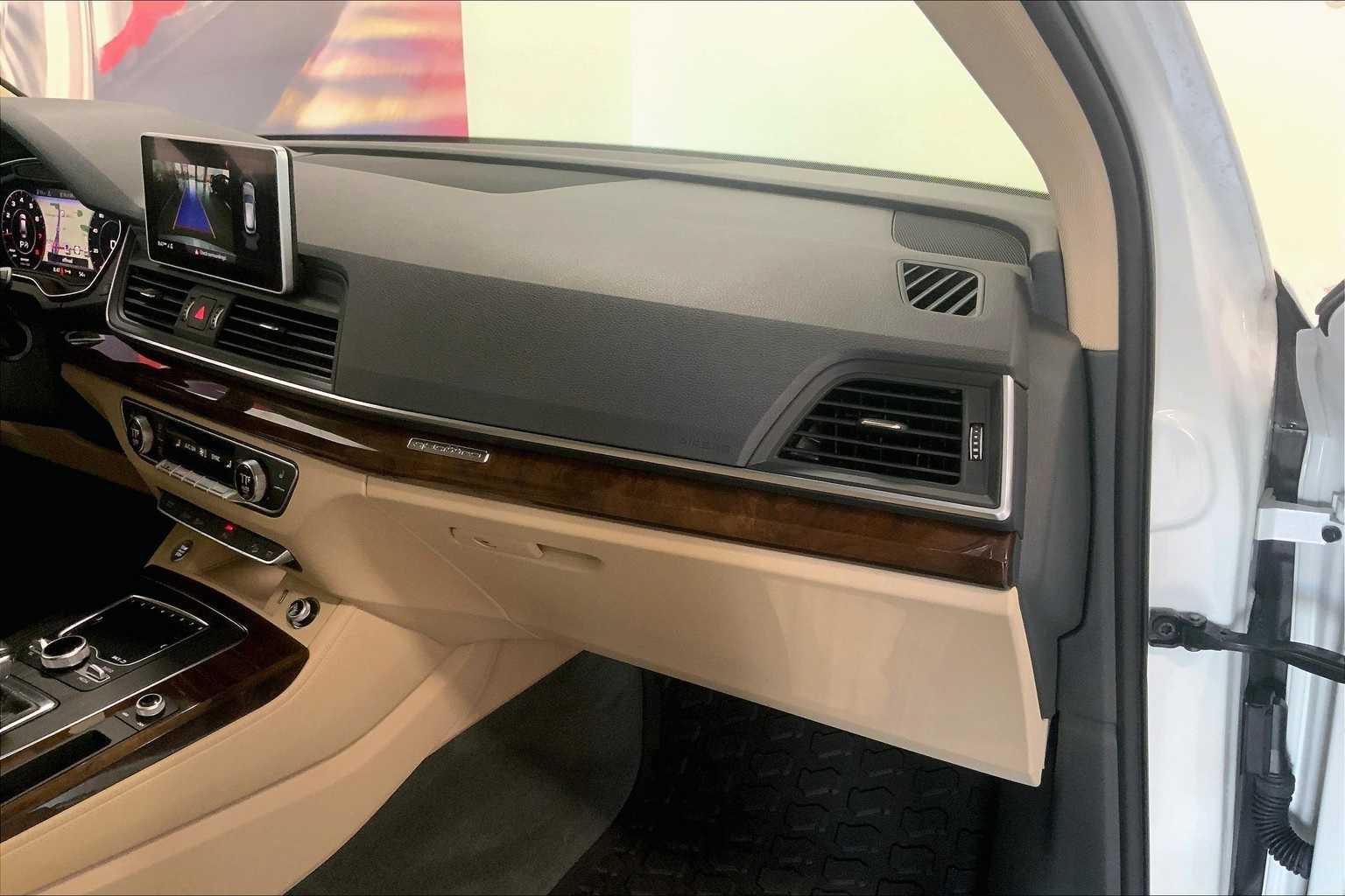 Thumbnail: 2020 Audi Q5 - 21