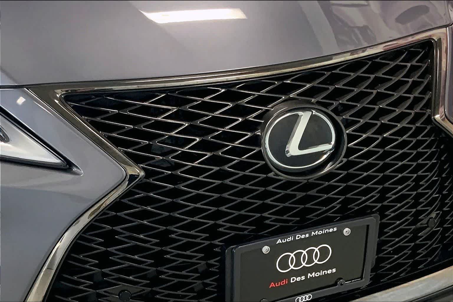 Thumbnail: 2021 Lexus RX - 31