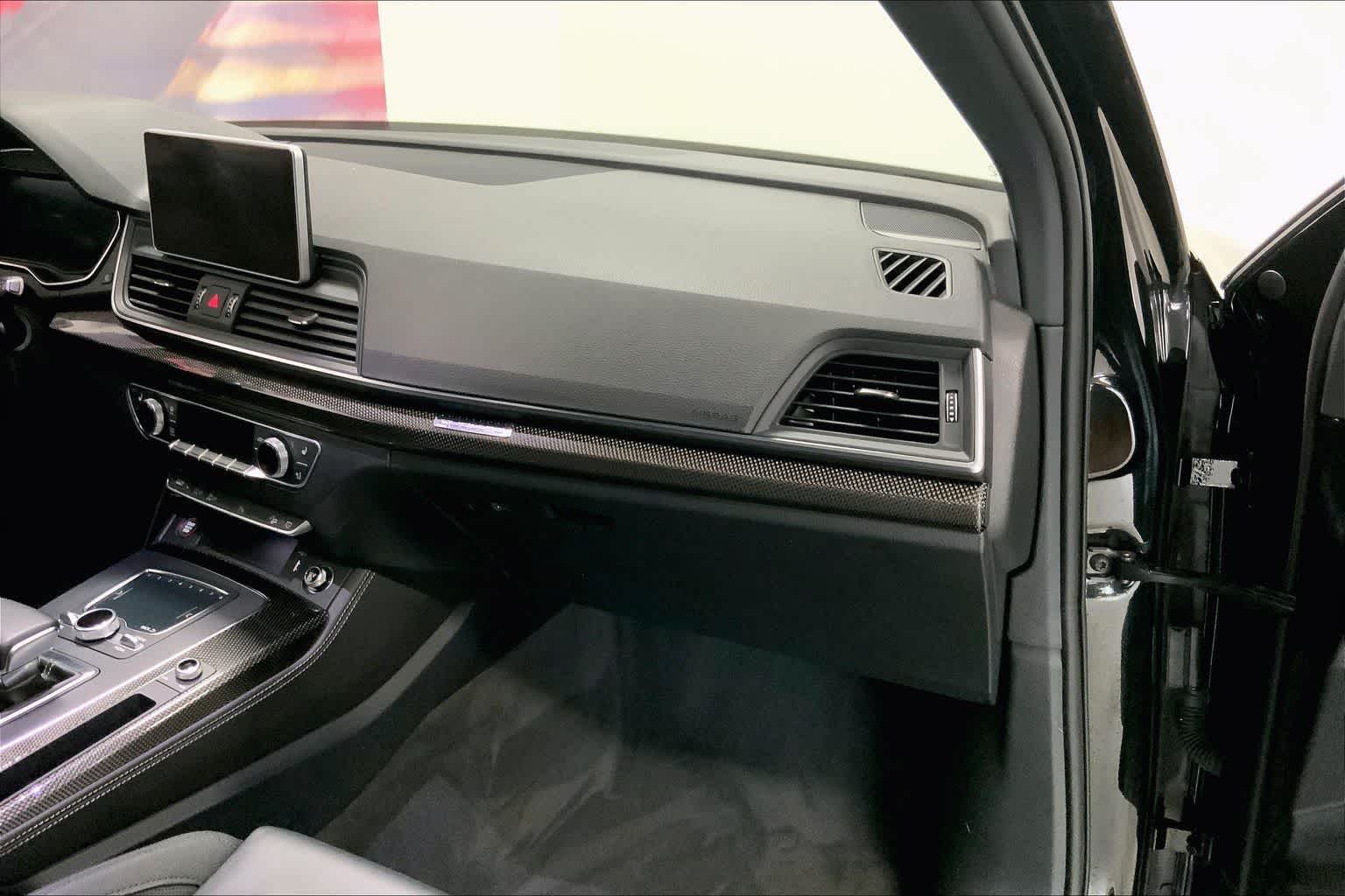 Thumbnail: 2018 Audi SQ5 - 20