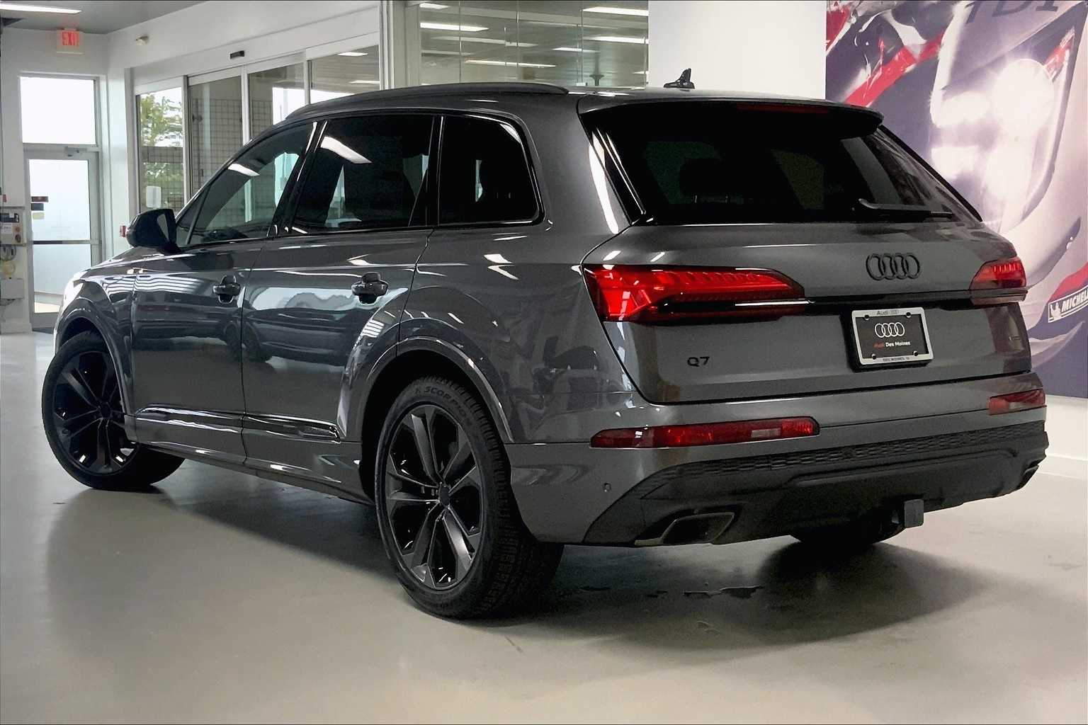 Thumbnail: 2026 Audi Q7 - 4
